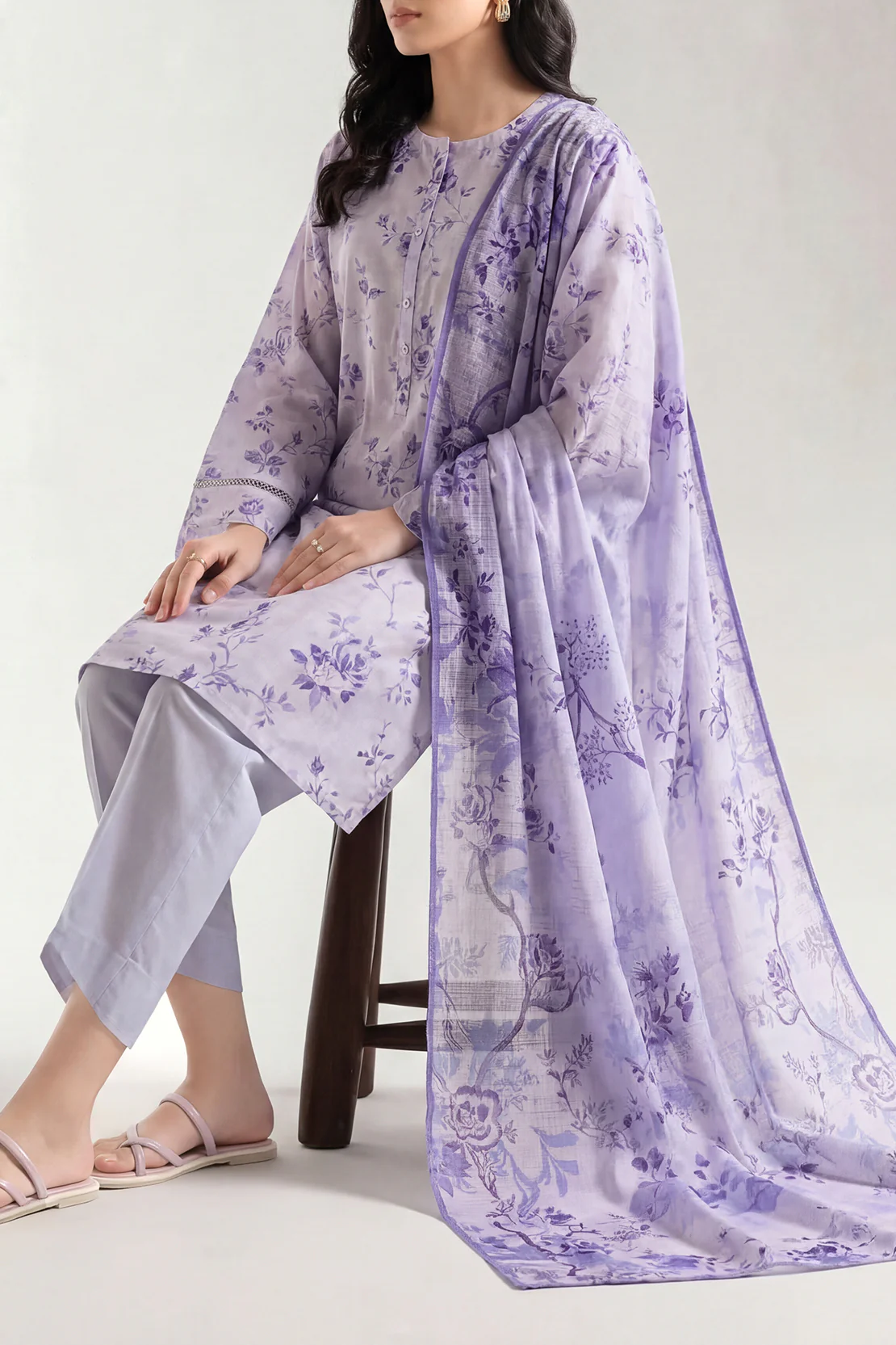 Unstitched Printed Cotton Khaddar 3 Piece - Image 2