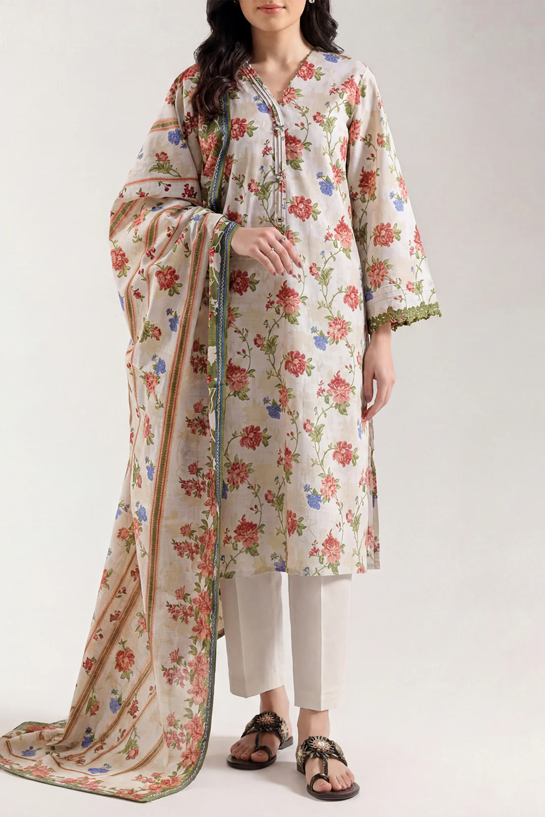 Unstitched Printed Warm Khaddar 3 Piece - Image 2