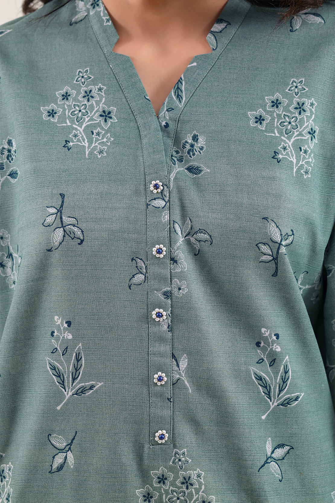 Unstitched Printed Warm Khaddar 3 Piece - Image 4