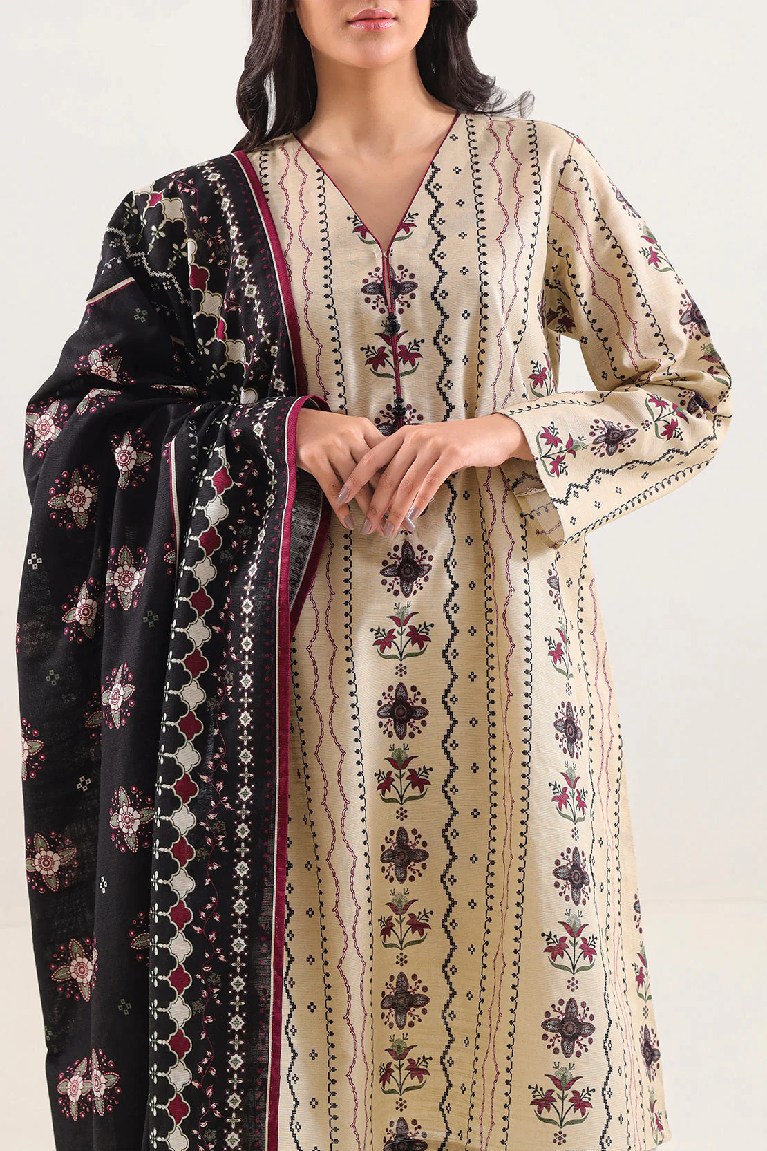 Unstitched Printed Warm Khaddar 3 Piece - Image 2