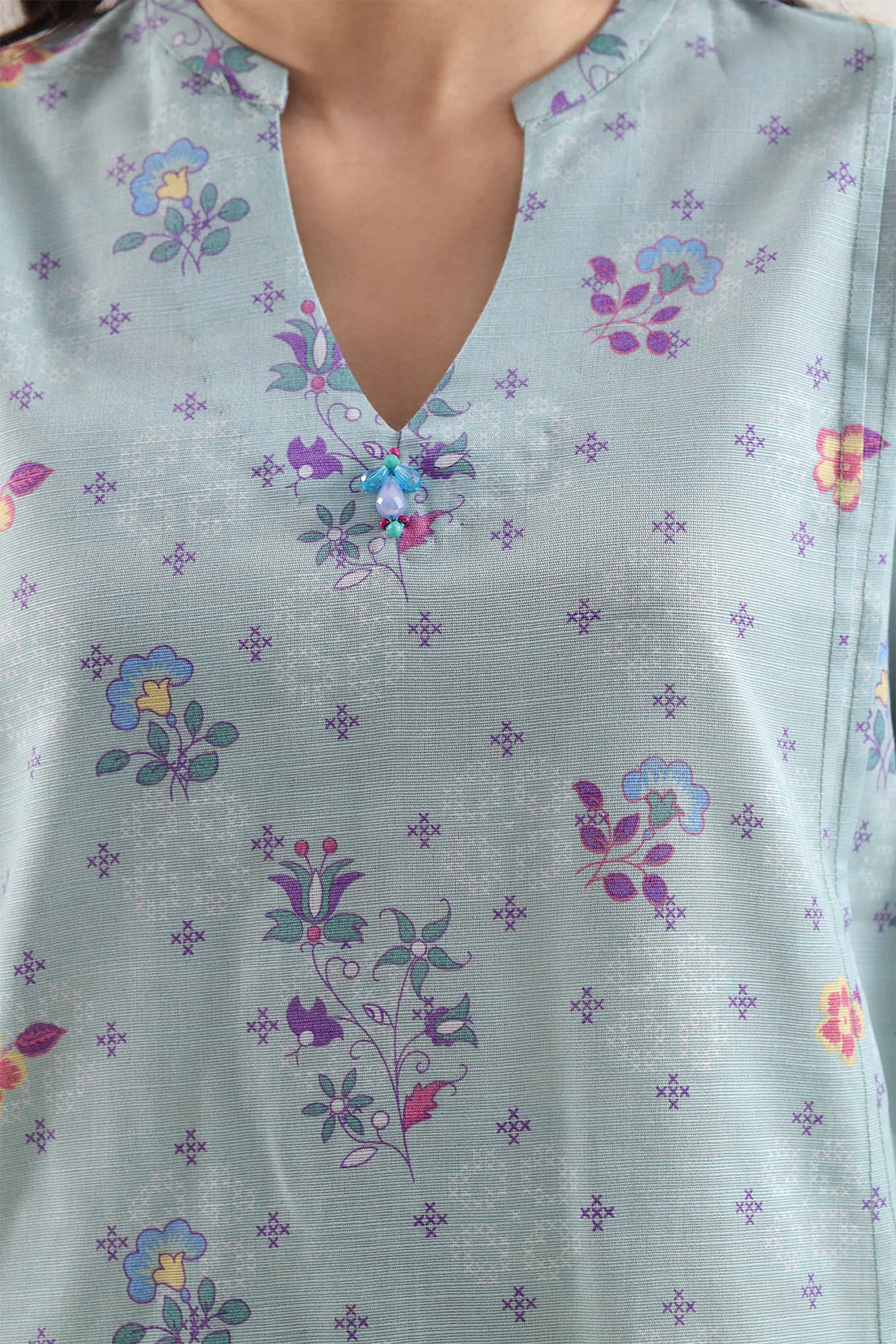 Unstitched Printed Warm Khaddar 3 Piece - Image 3