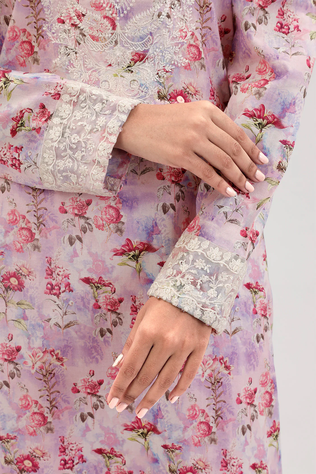 Printed Embroidered Lawn Stitched 3 Piece - Image 5