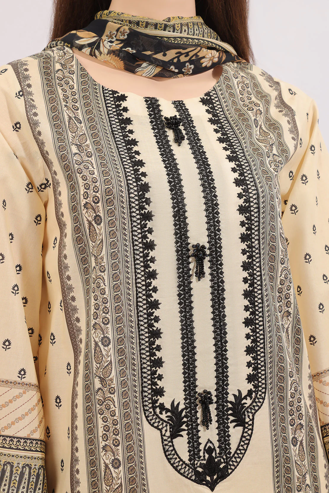 Unstitched Printed Emb Lawn 3 Piece With Chiffon Dupatta - Image 3