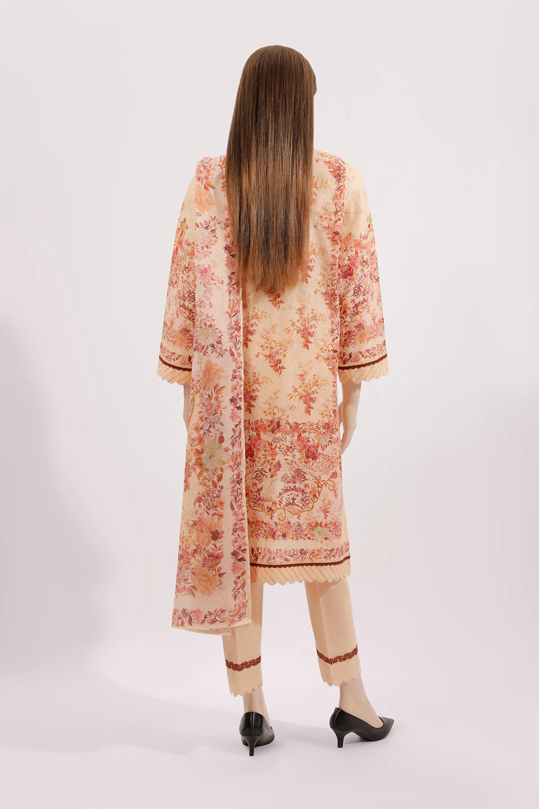 Unstitched Printed Emb Lawn 3 Piece With Cotton Net Dupatta - Image 2