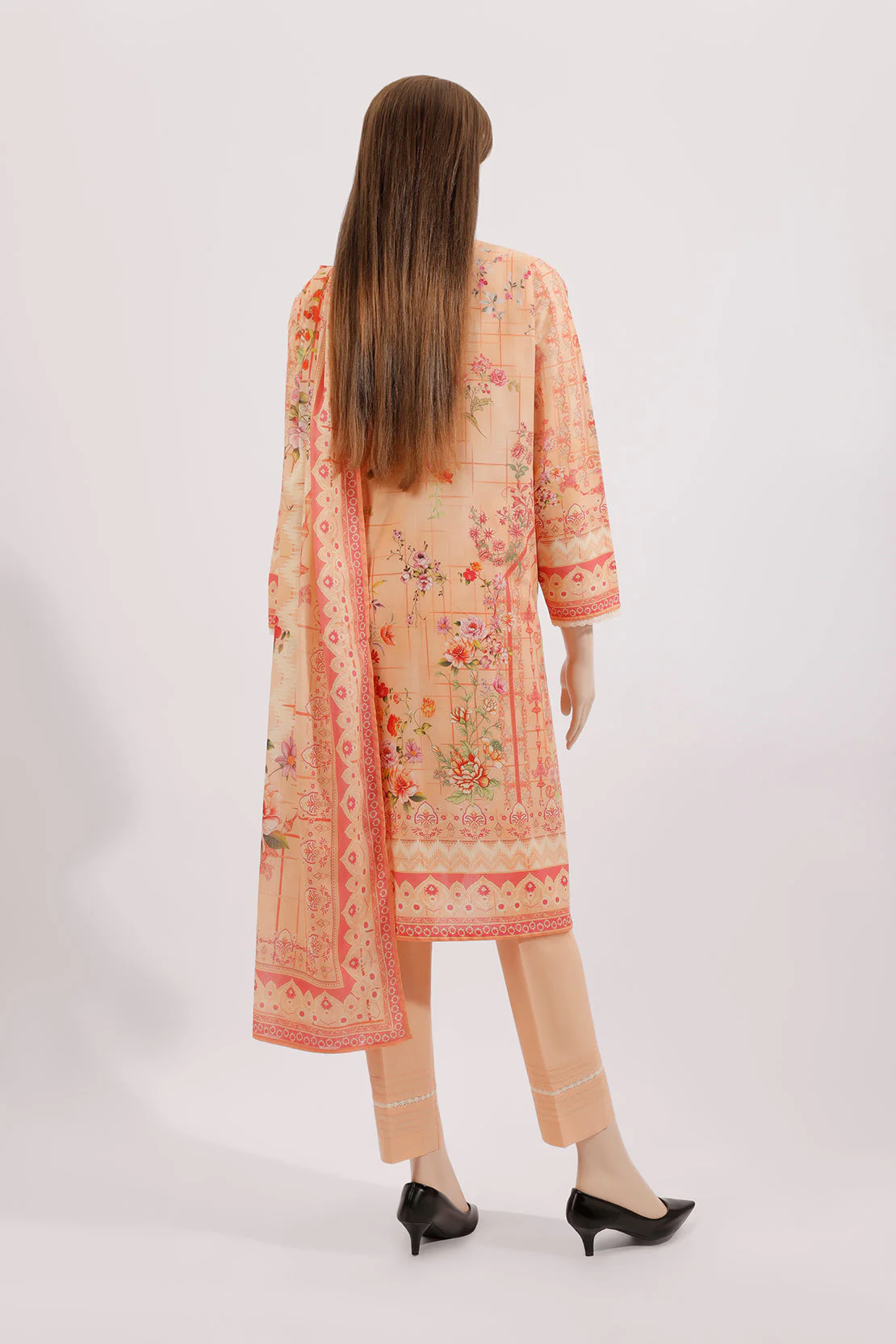Unstitched Printed Emb Lawn 3 Piece With Cotton Net Dupatta - Image 2