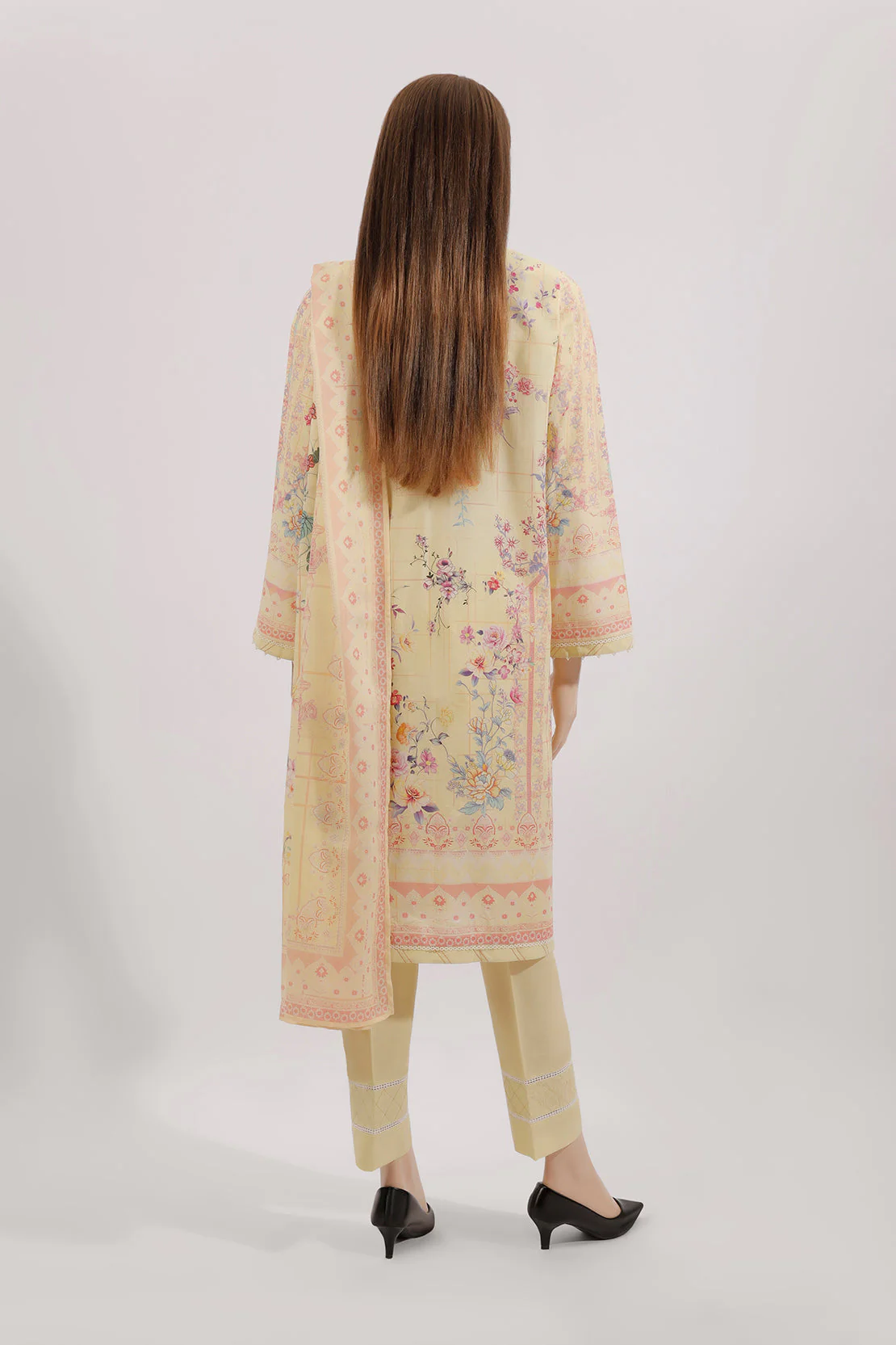 Unstitched Printed Emb Lawn 3 Piece With Cotton Net Dupatta - Image 2