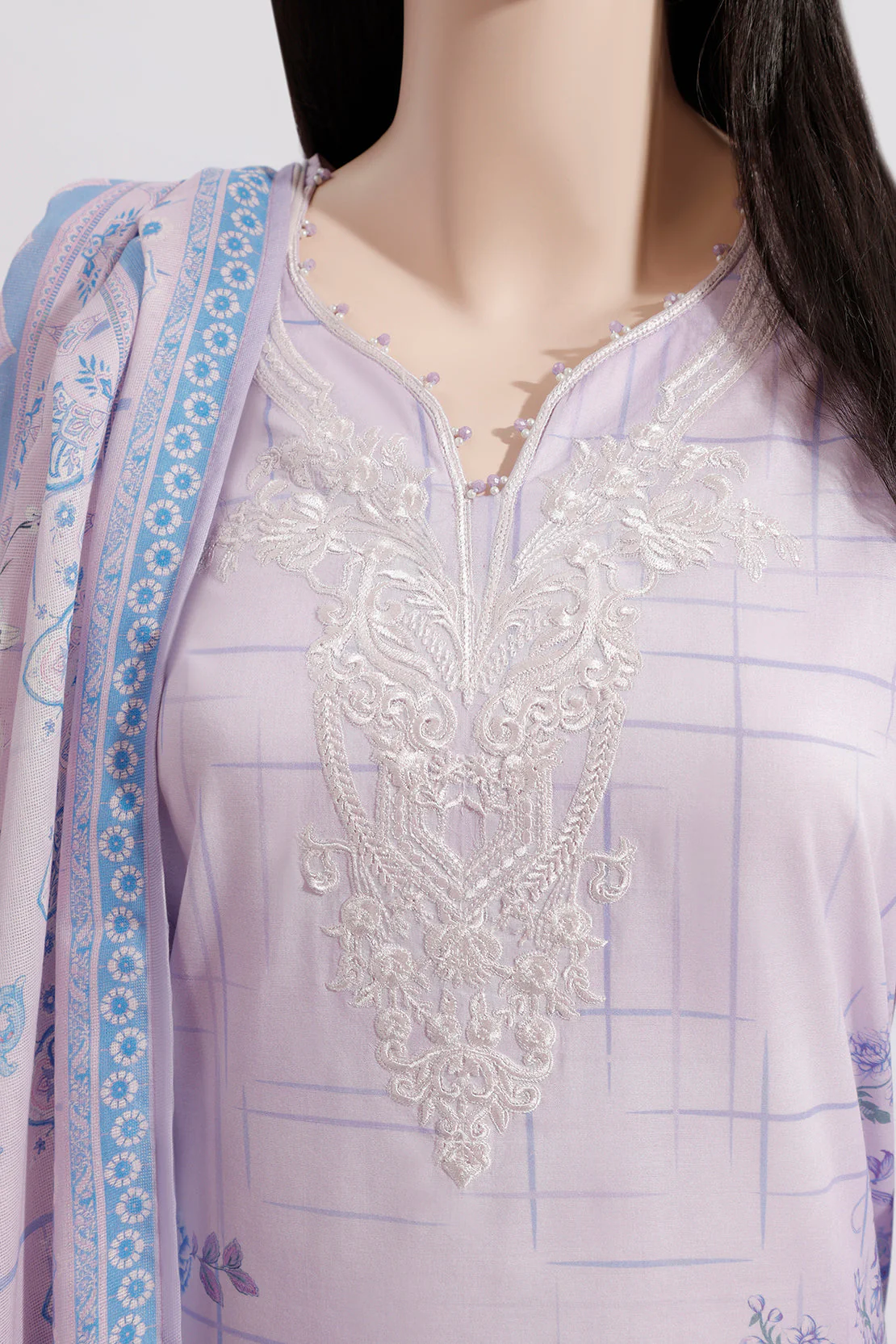 Unstitched Printed Emb Lawn 3 Piece With Cotton Net Dupatta - Image 3