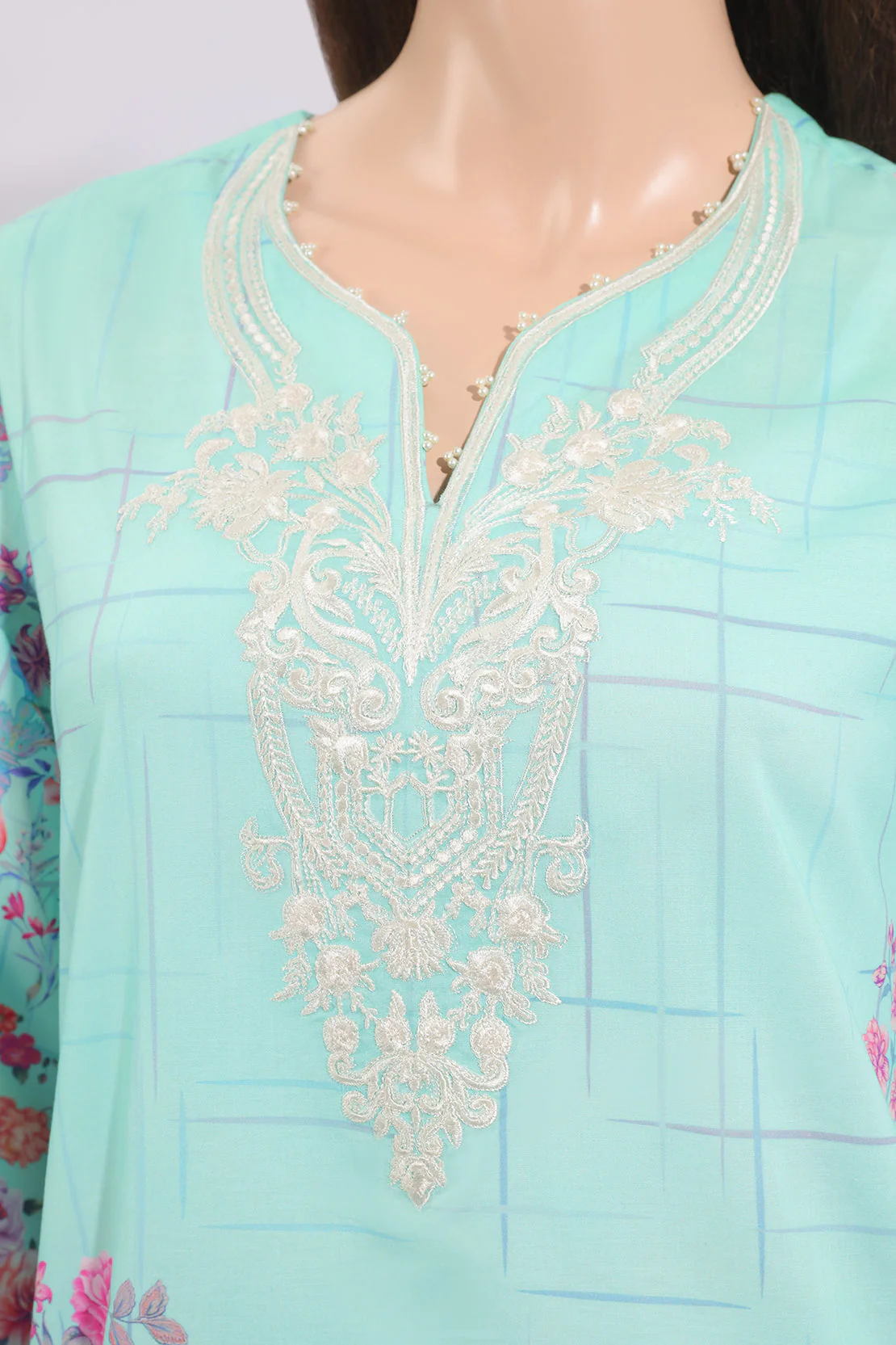 Unstitched Printed Emb Lawn 3 Piece With Cotton Net Dupatta - Image 3