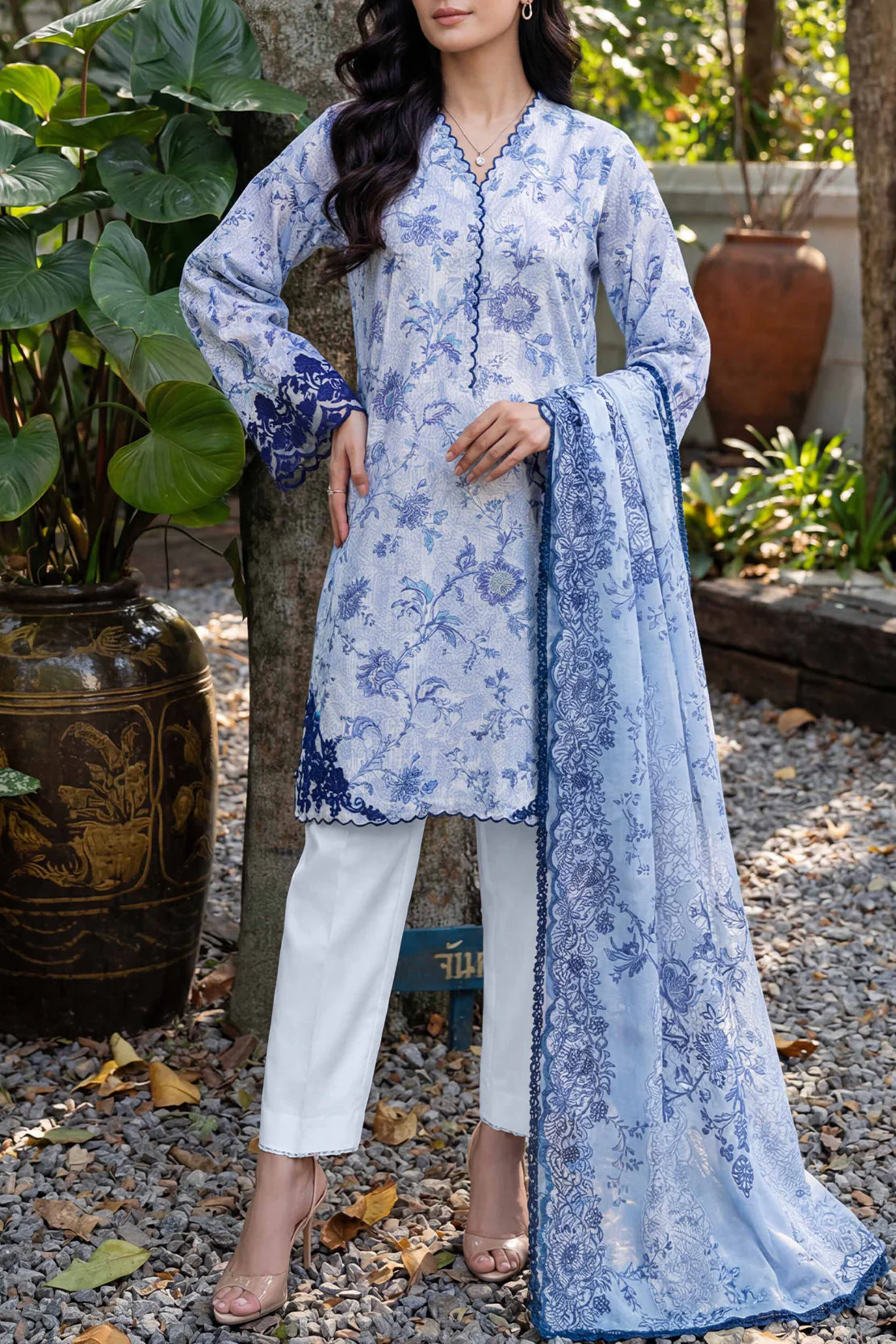 Unstitched Printed Embroidered Arabic Lawn 3 Piece