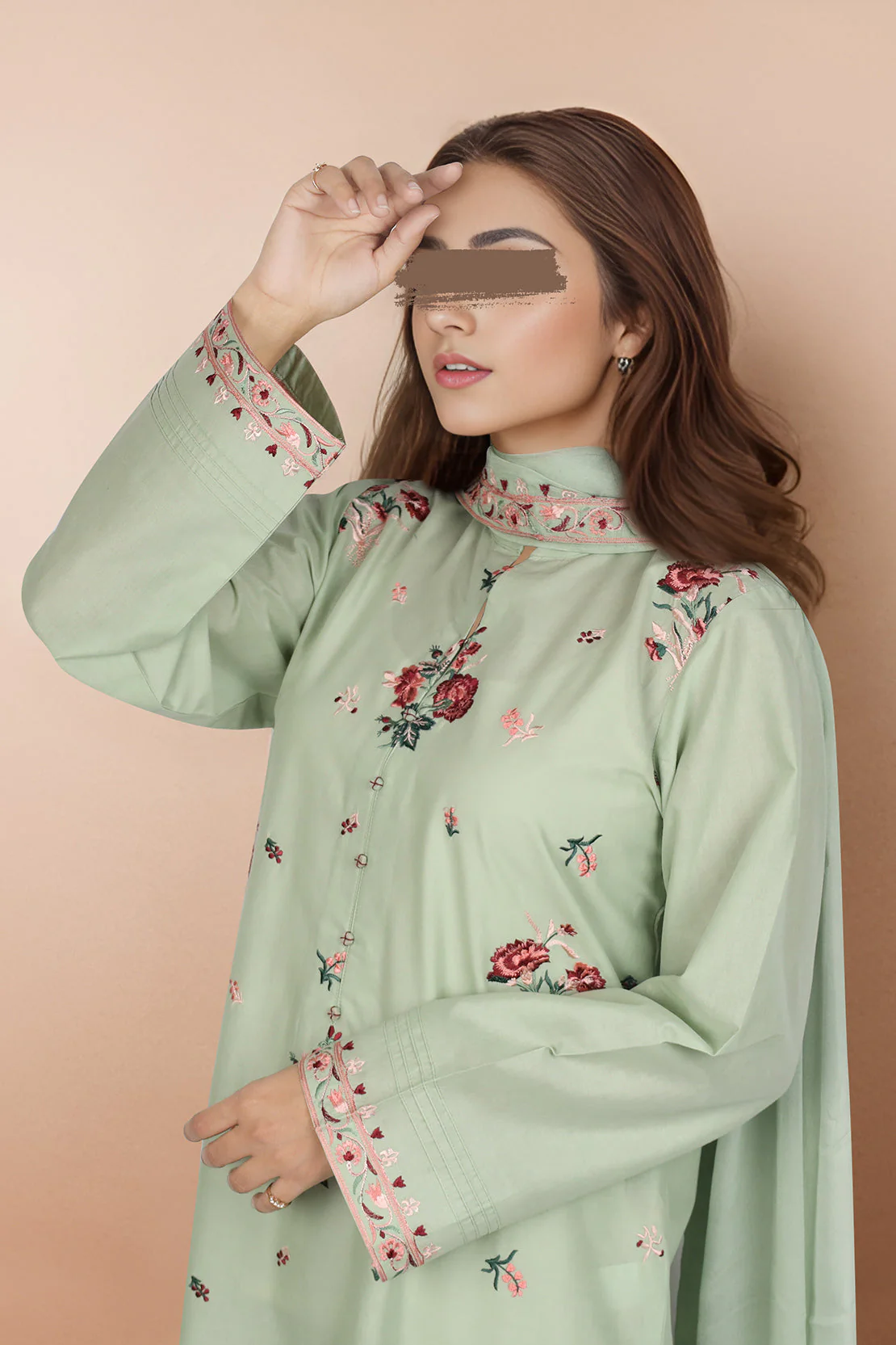 Unstitched Printed Embroidered Cambric 3 Piece with Chiffon Dupatta - Image 3