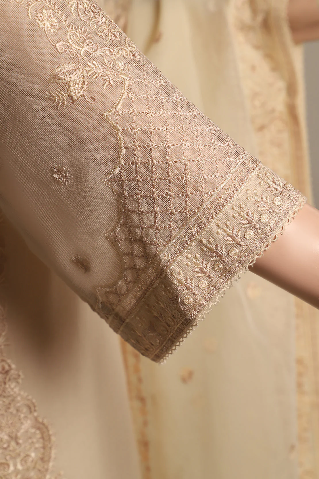 Unstitched Printed Embroidered Cotton Net 3 Piece - Image 5