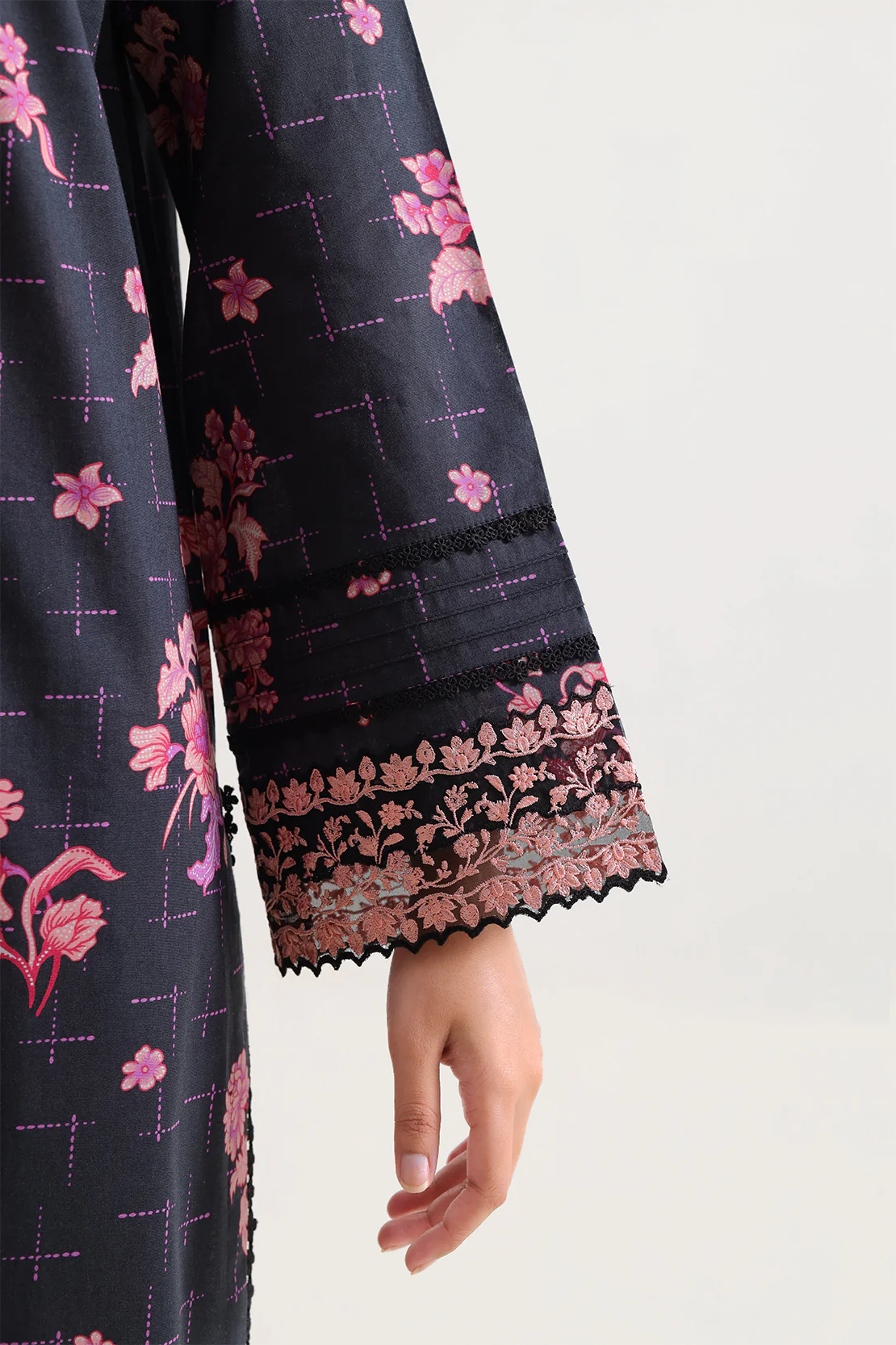 Unstitched Printed Embroidered Lawn 2 Piece (Shirt/Dupatta) - Image 5