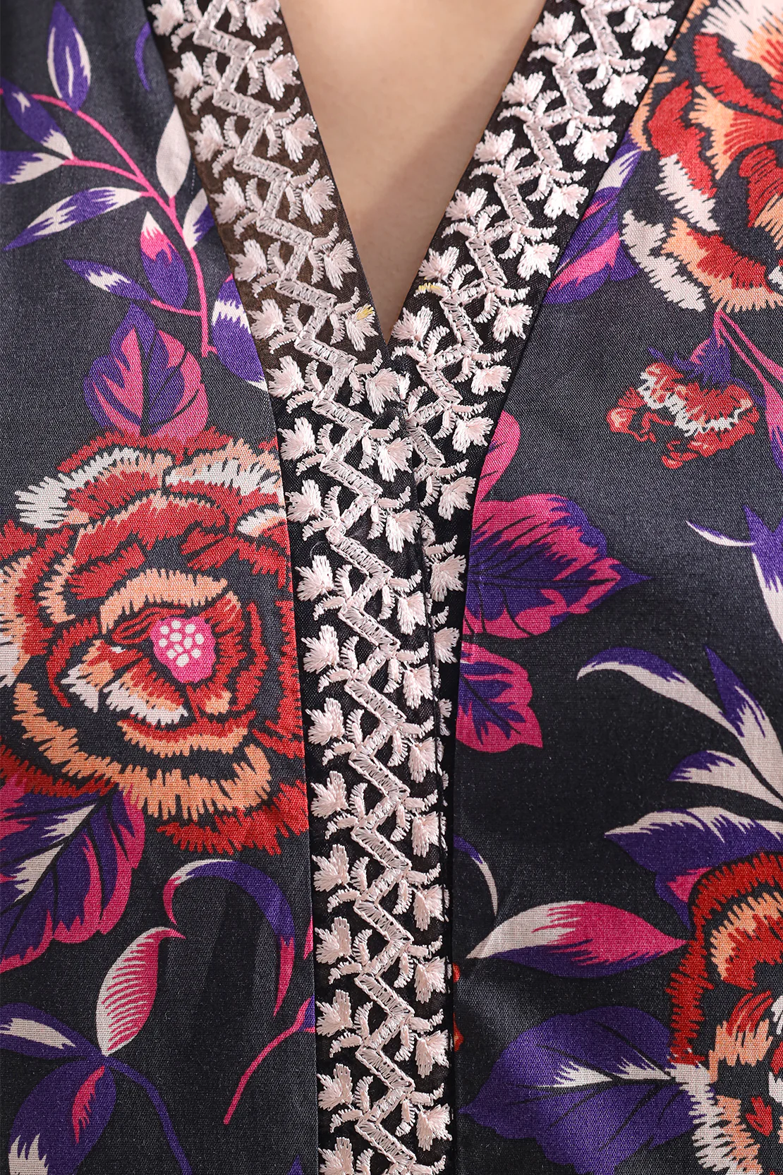 Unstitched Printed Embroidered Lawn 2 Piece (Shirt/Dupatta) - Image 5