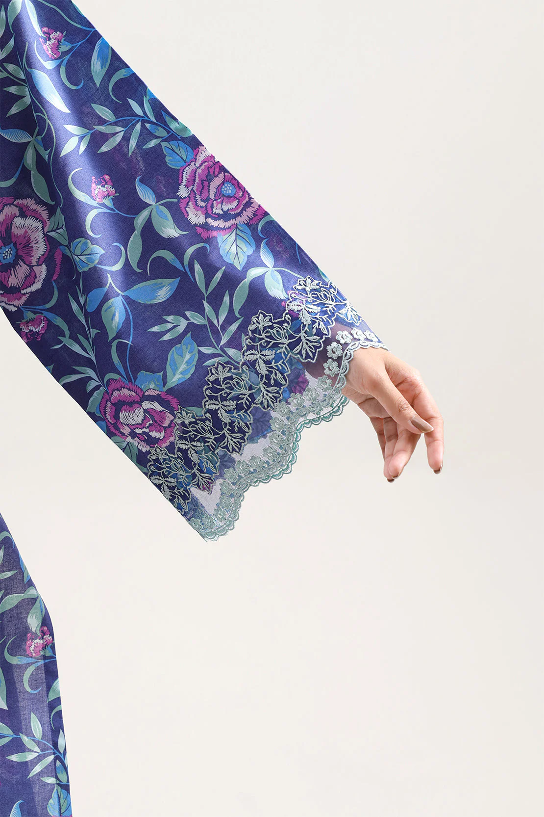 Unstitched Printed Embroidered Lawn 2 Piece (Shirt/Dupatta) - Image 4