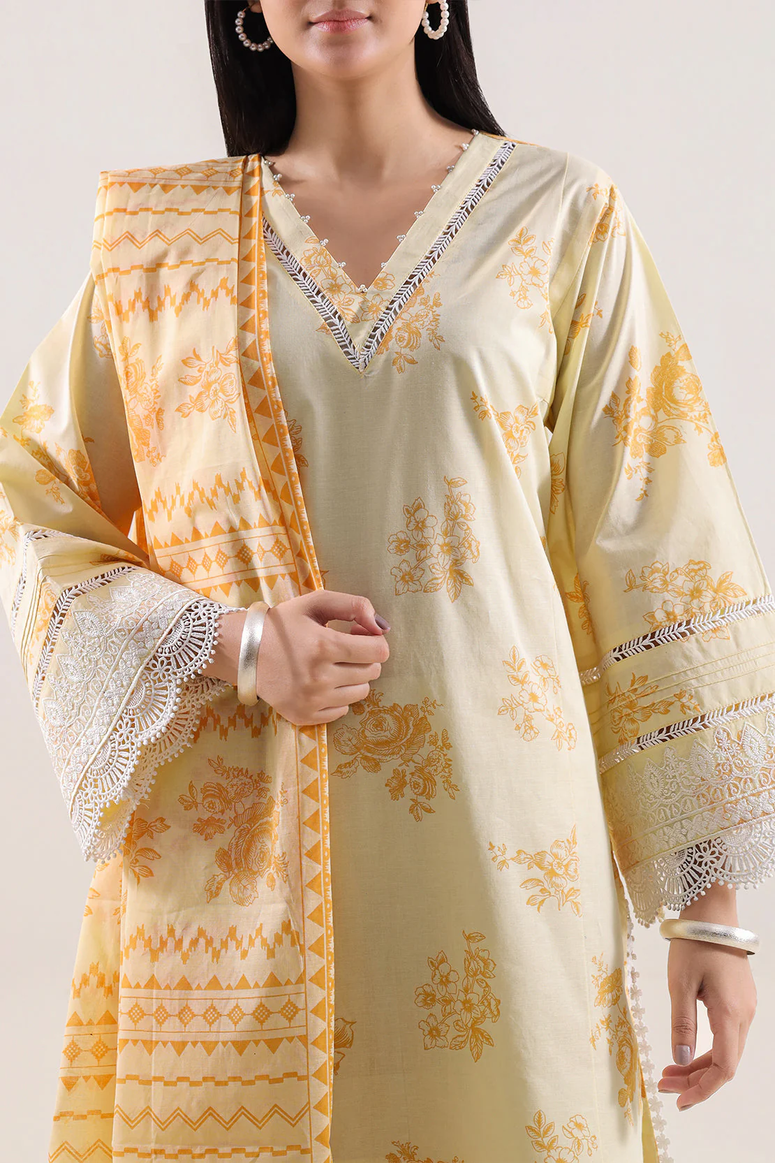 Unstitched Printed Embroidered Lawn 2 Piece (Shirt/Dupatta) - Image 2