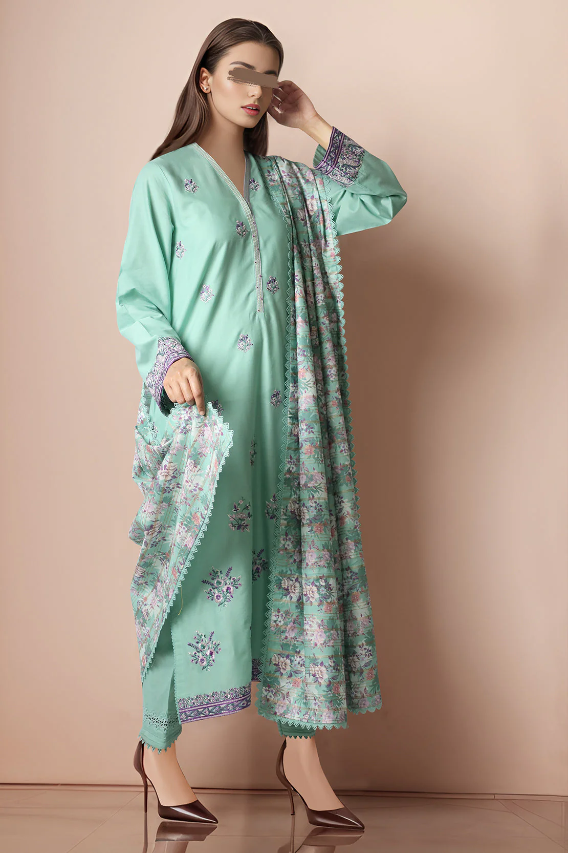Unstitched Embroidered Lawn 3 Piece - Image 2
