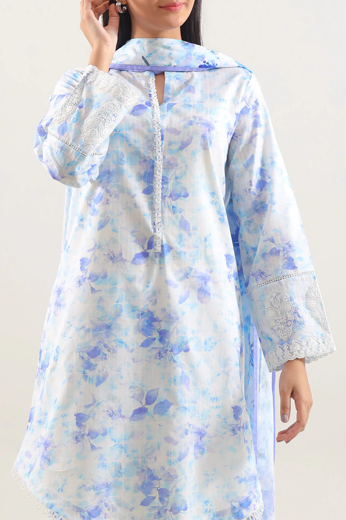 Unstitched Printed Embroidered Lawn 3 Piece - Image 3