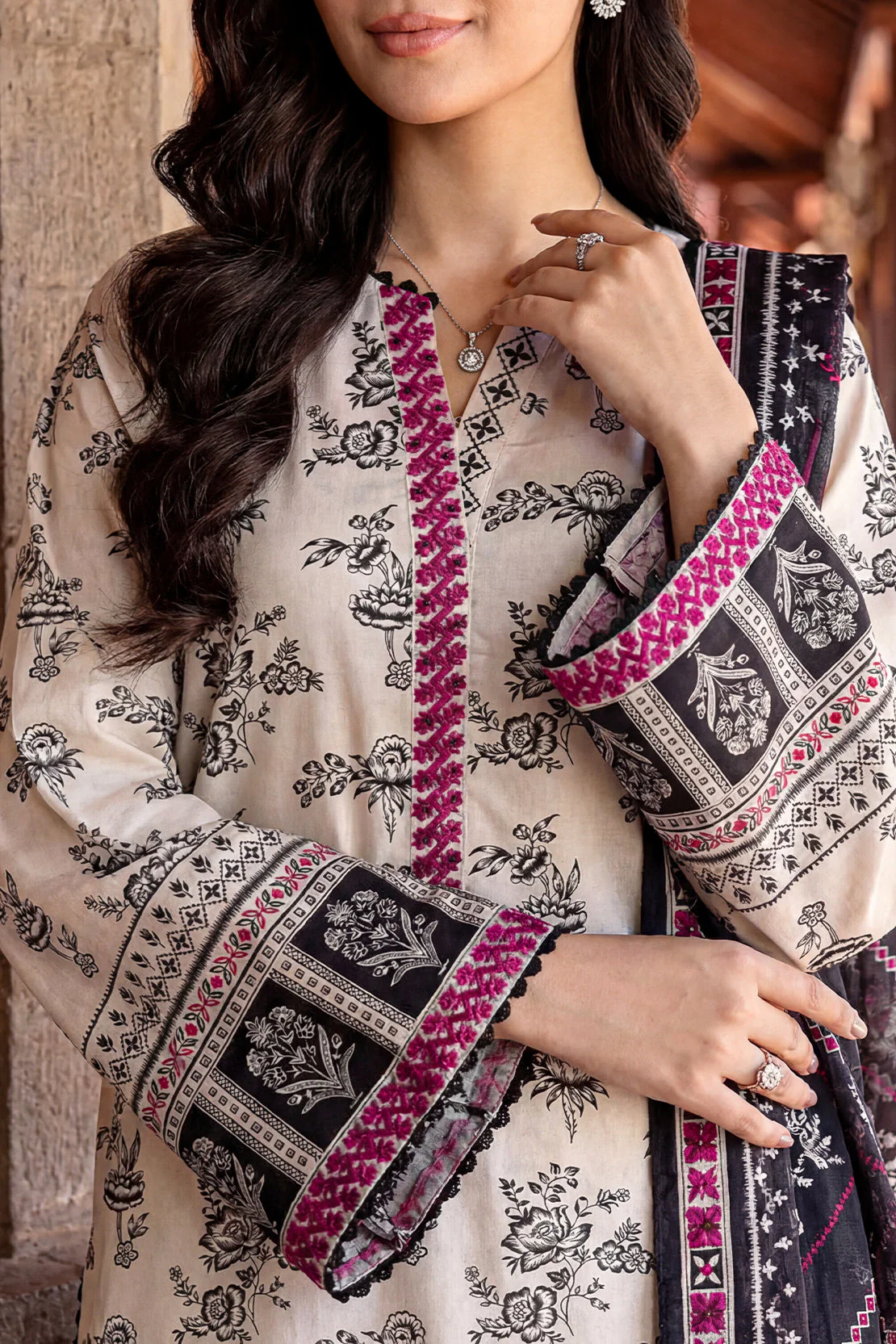 Unstitched Printed Embroidered Lawn 3 Piece - Image 4