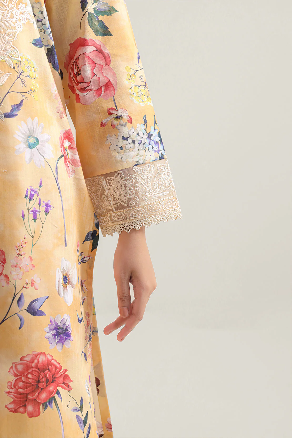 Unstitched Printed Embroidered Strip Lawn 3 Piece With Chiffon Dupatta - Image 4