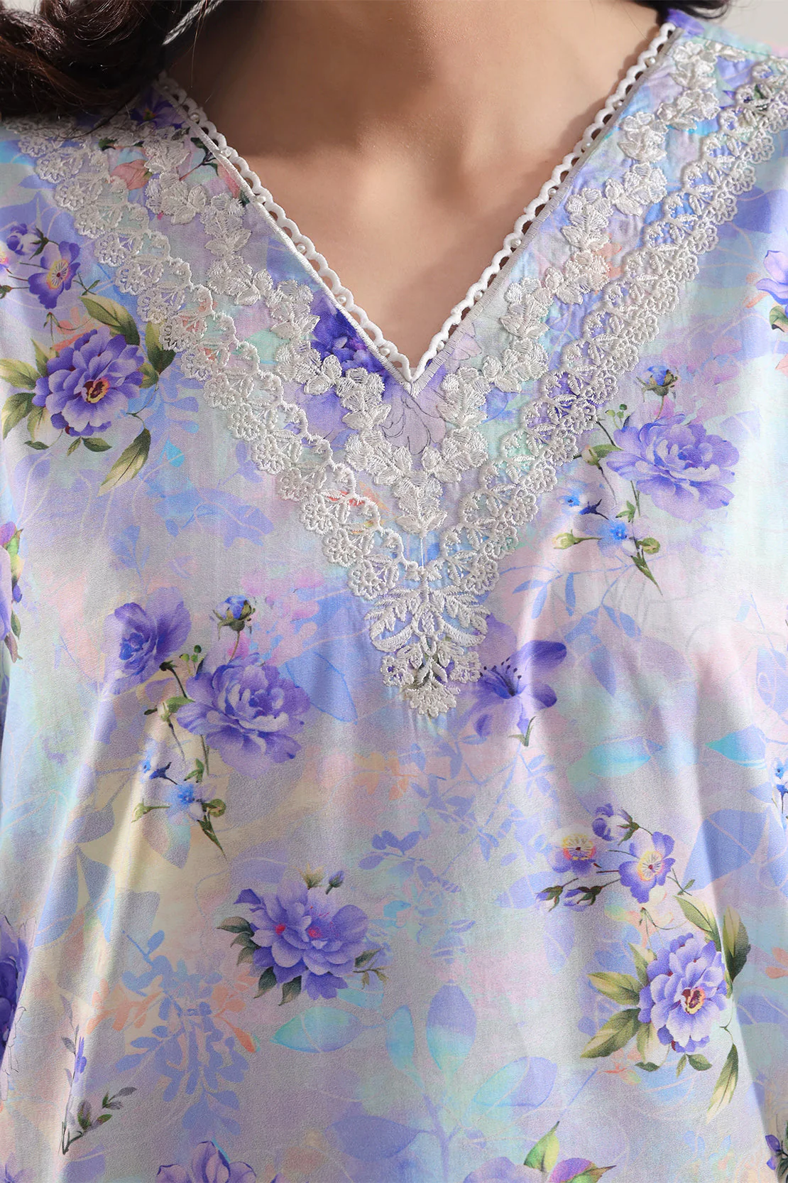 Unstitched Printed Embroidered Strip Lawn 3 Piece With Chiffon Dupatta - Image 4