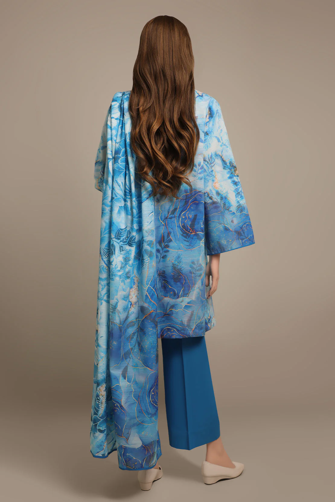 Unstitched Printed Khaddar 2 Piece (Shirt/Dupatta) - Image 2