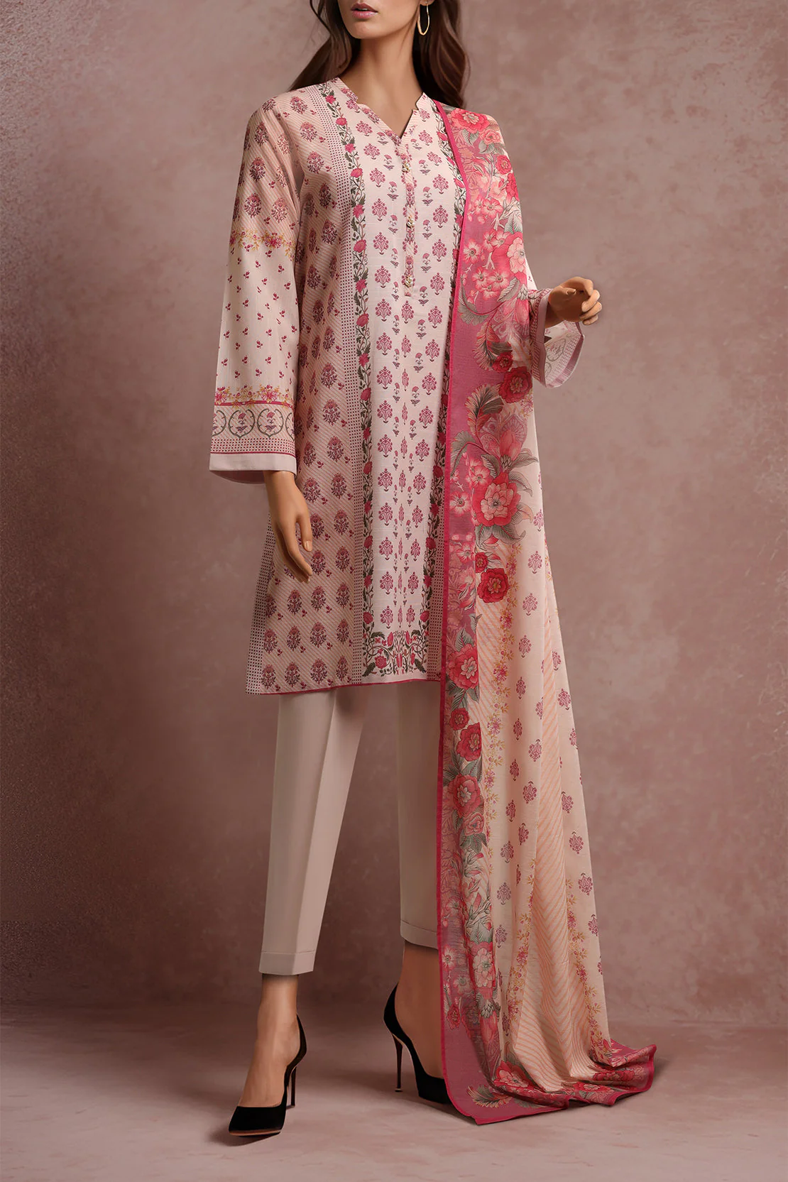Unstitched Printed Khaddar 2 Piece (Shirt/Dupatta) - Image 2