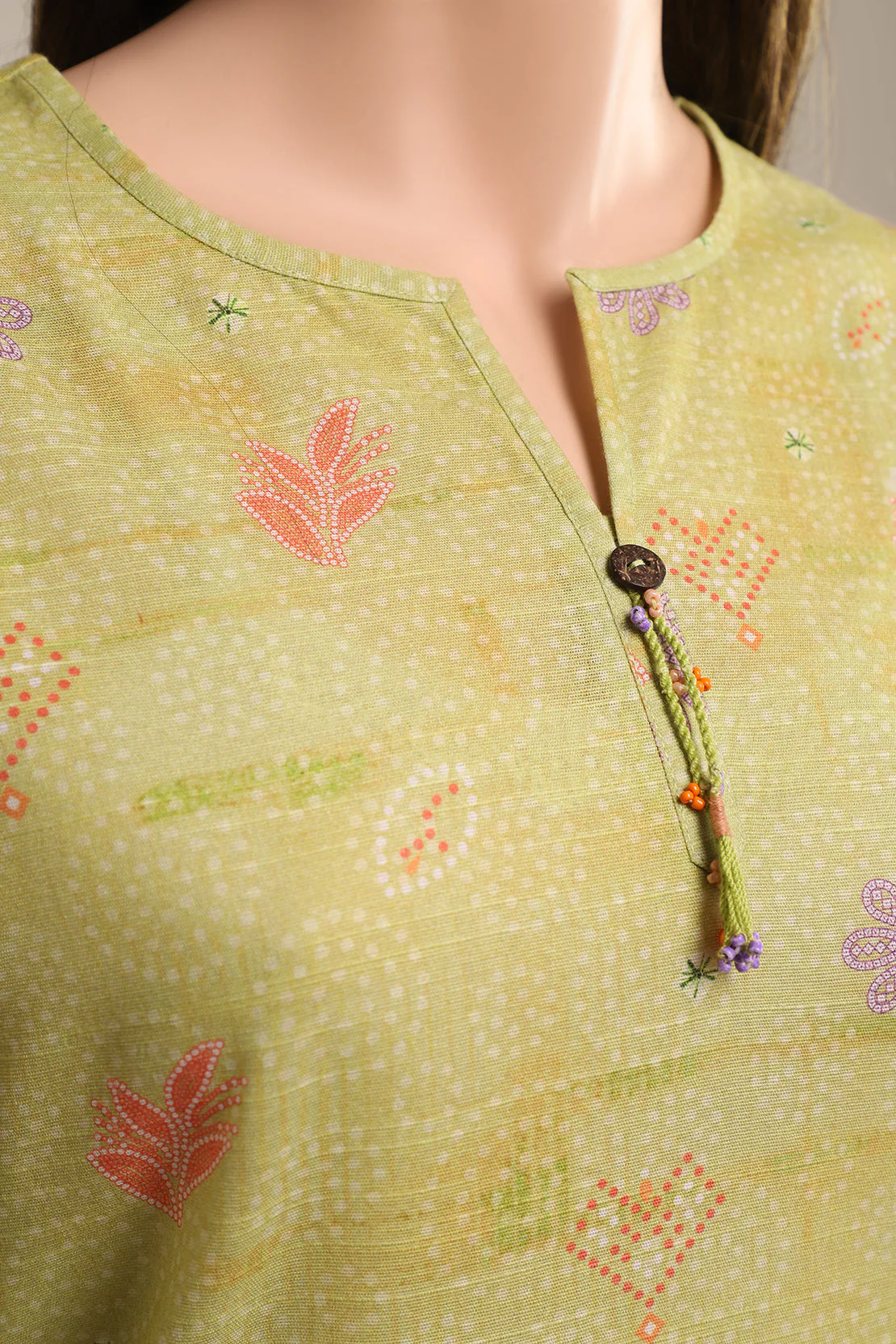 Unstitched Printed Khaddar 2 Piece (Shirt/Trouser) - Image 3