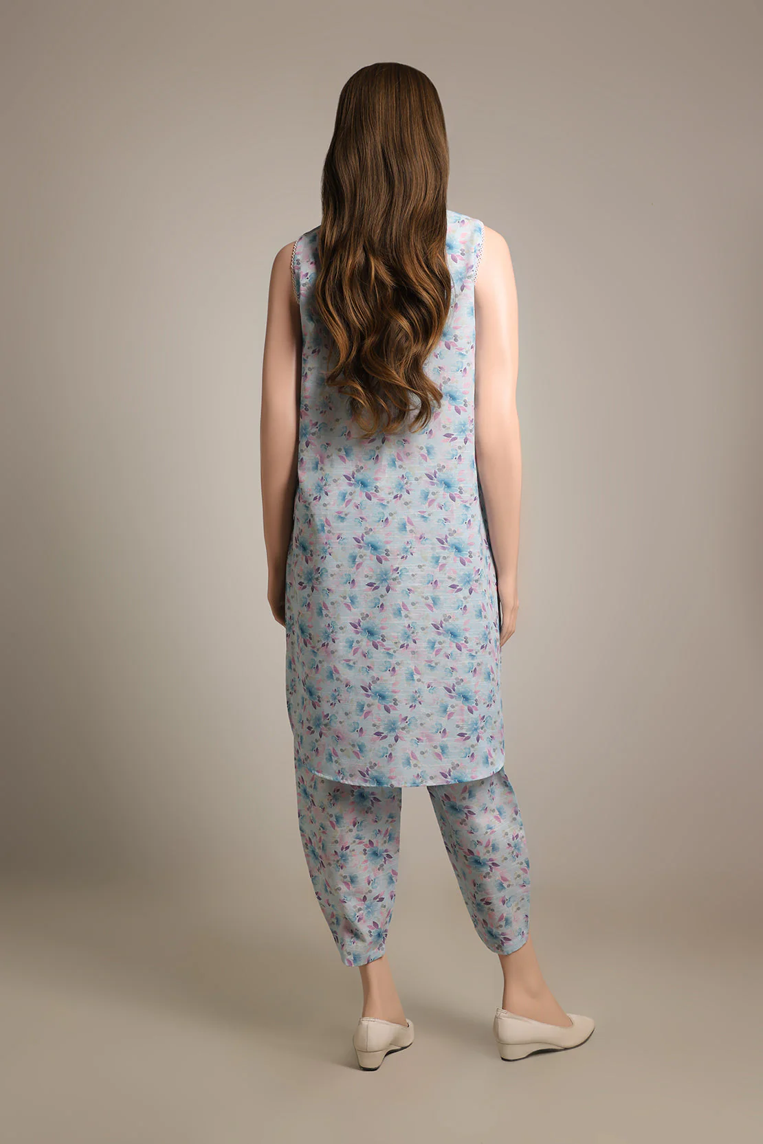 Unstitched Printed Khaddar 2 Piece (Shirt/Trouser) - Image 3