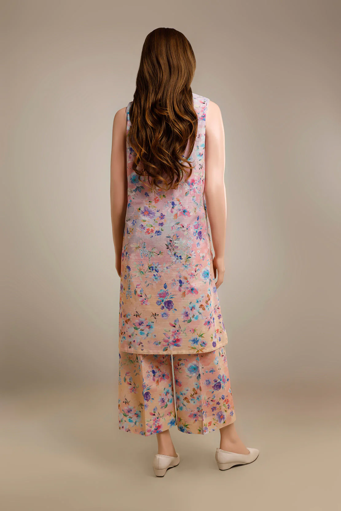 Unstitched Printed Khaddar 2 Piece (Shirt/Trouser) - Image 3