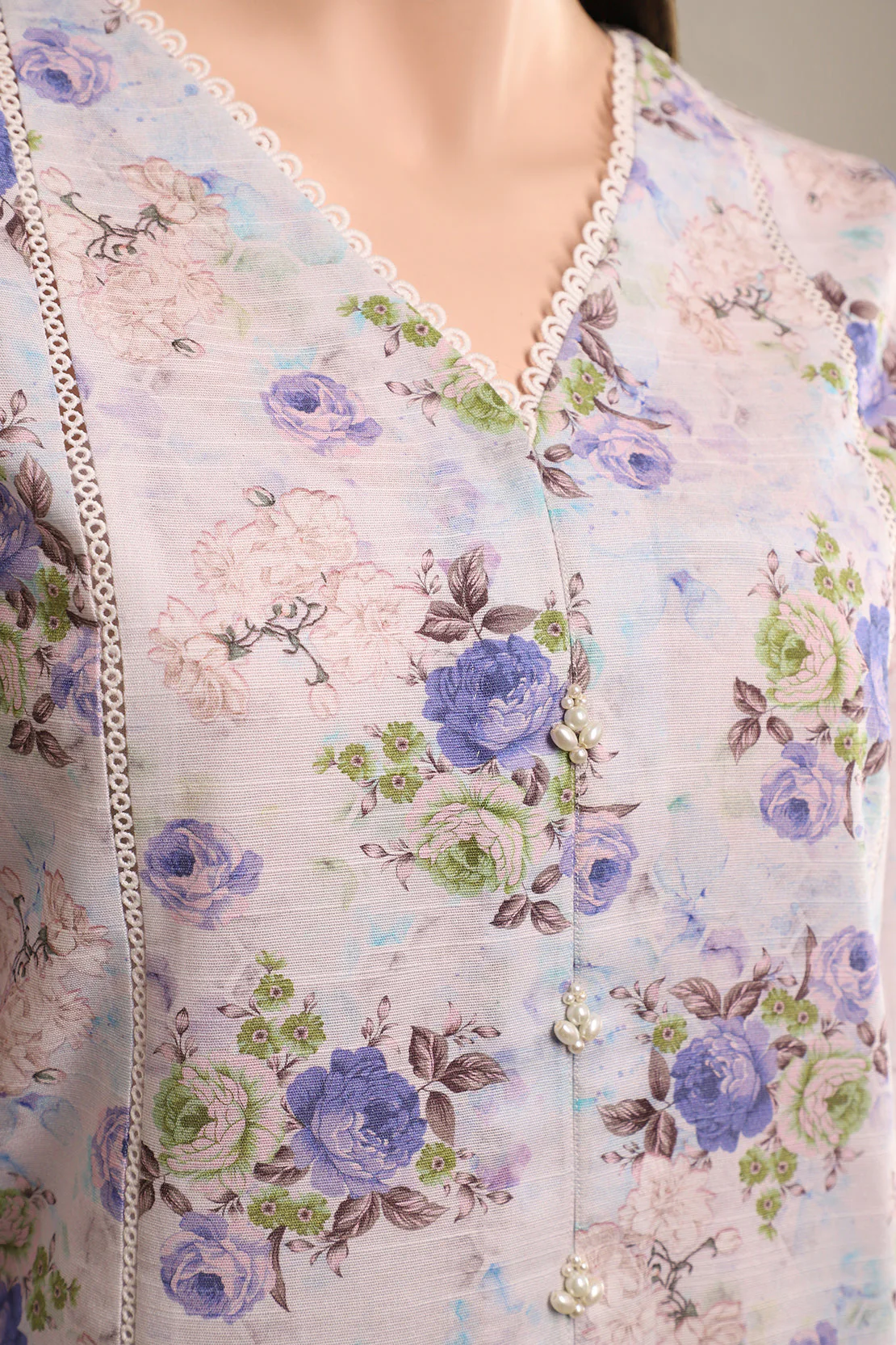 Unstitched Printed Khaddar 2 Piece (Shirt/Trouser) - Image 4