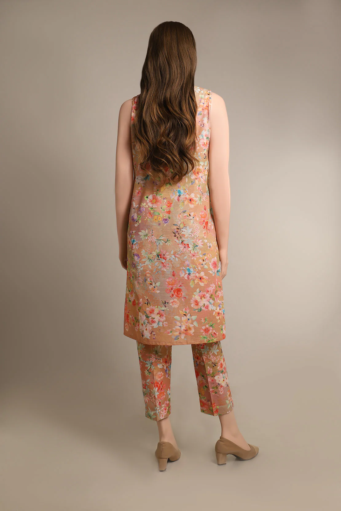 Unstitched Printed Khaddar 2 Piece (Shirt/Trouser) - Image 3