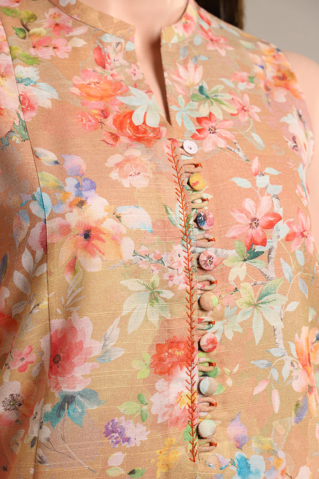 Unstitched Printed Khaddar 2 Piece (Shirt/Trouser) - Image 4