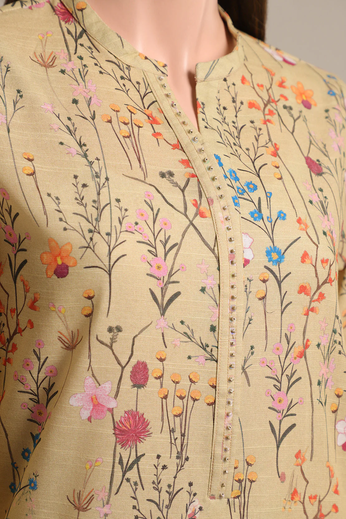 Unstitched Printed Khaddar 2 Piece (Shirt/Trouser) - Image 4
