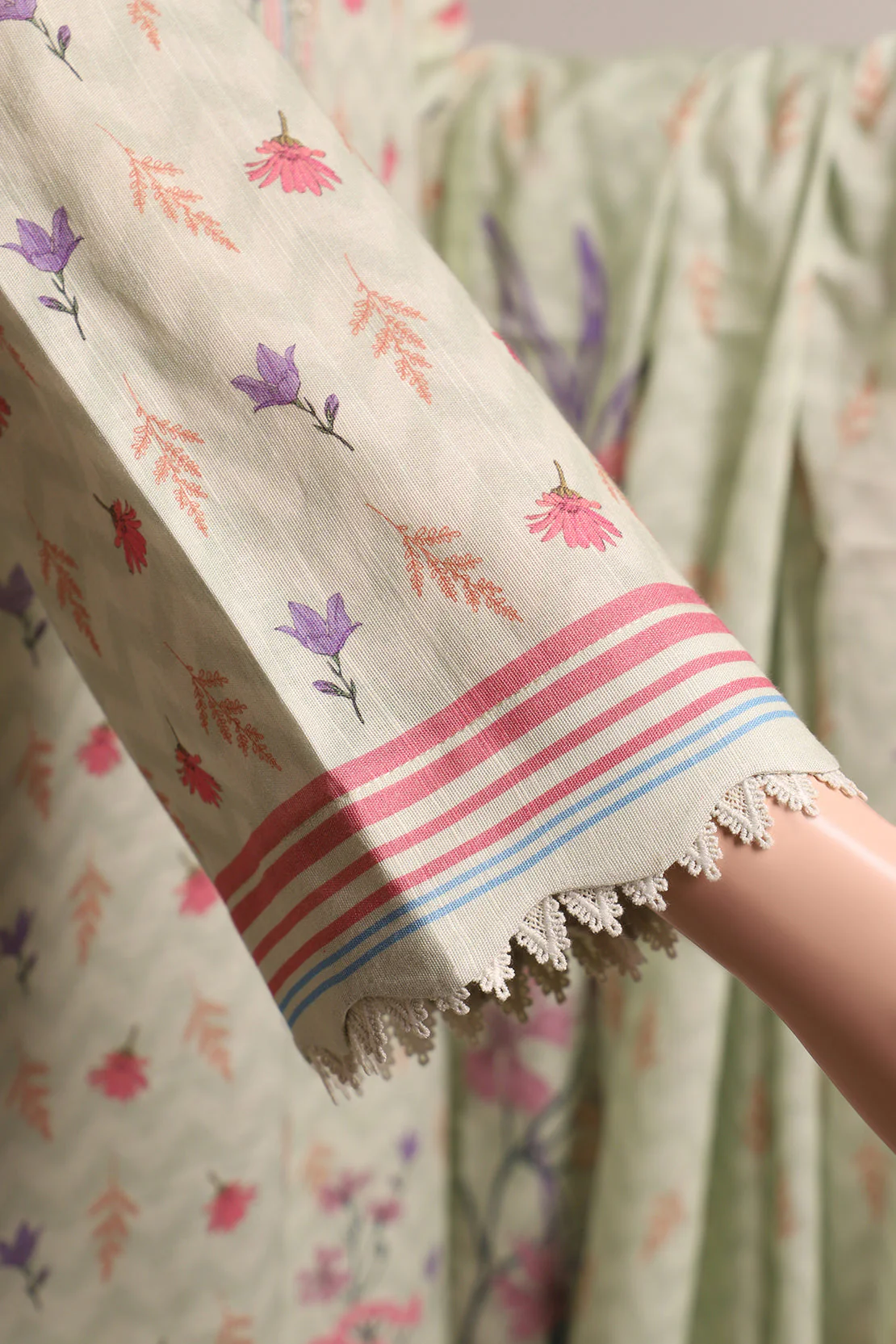 Unstitched Printed Khaddar 2 Piece (Shirt/Trouser) - Image 3