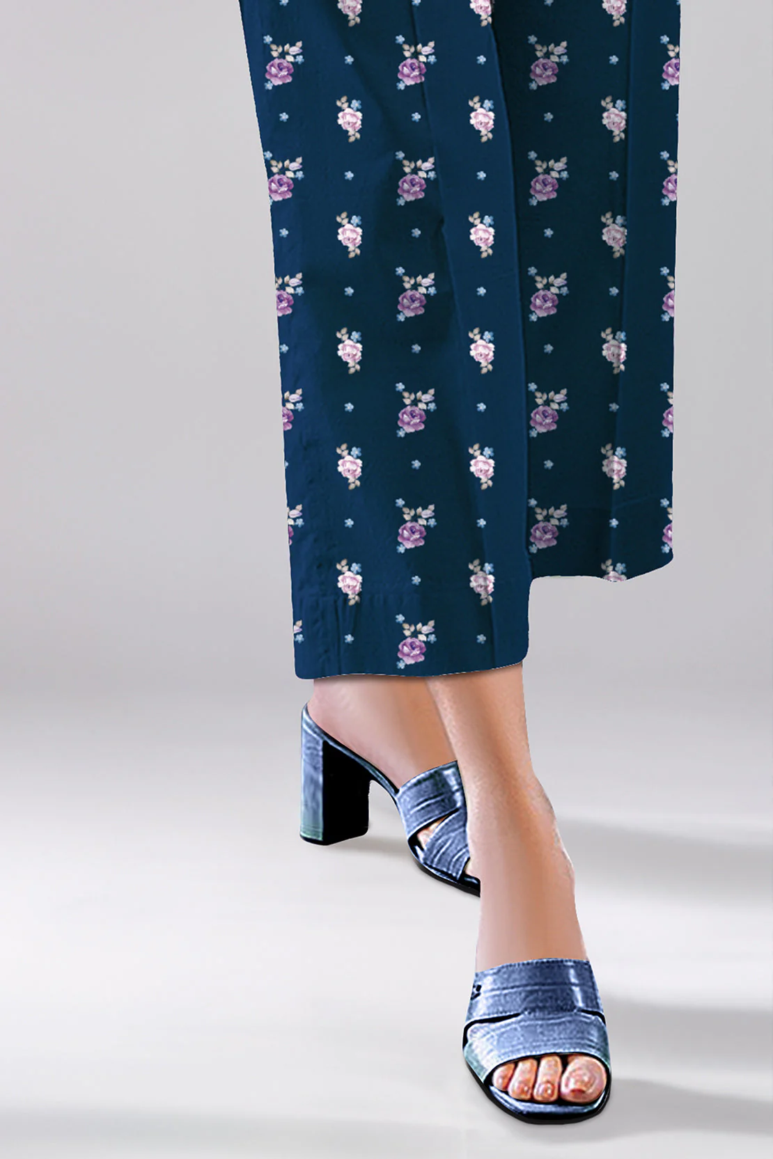 Unstitched Printed Khaddar 2 Piece (Shirt/Trouser) - Image 4