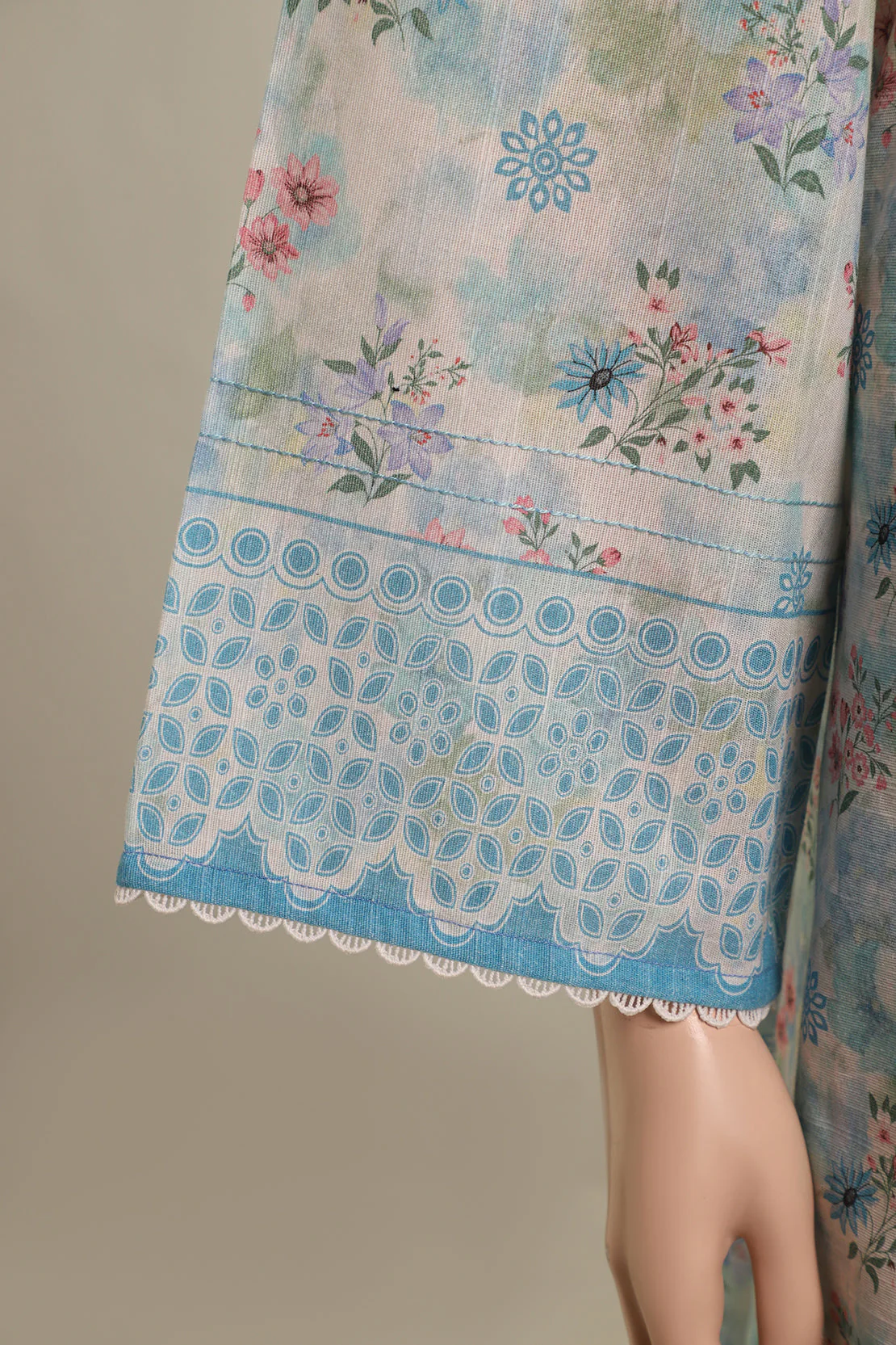 Unstitched Printed Khaddar 2 Piece (Shirt/Trouser) - Image 4