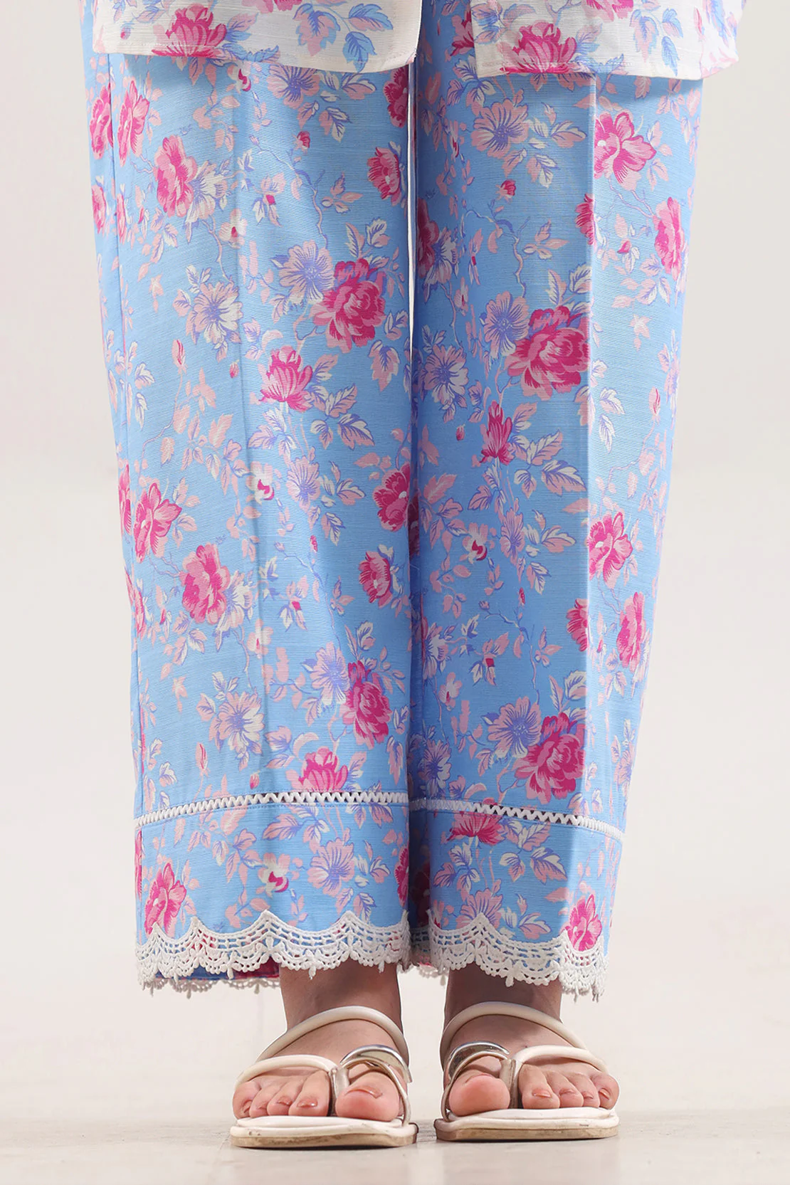 Unstitched Printed Khaddar 2 Piece (Shirt/Trouser) - Image 4