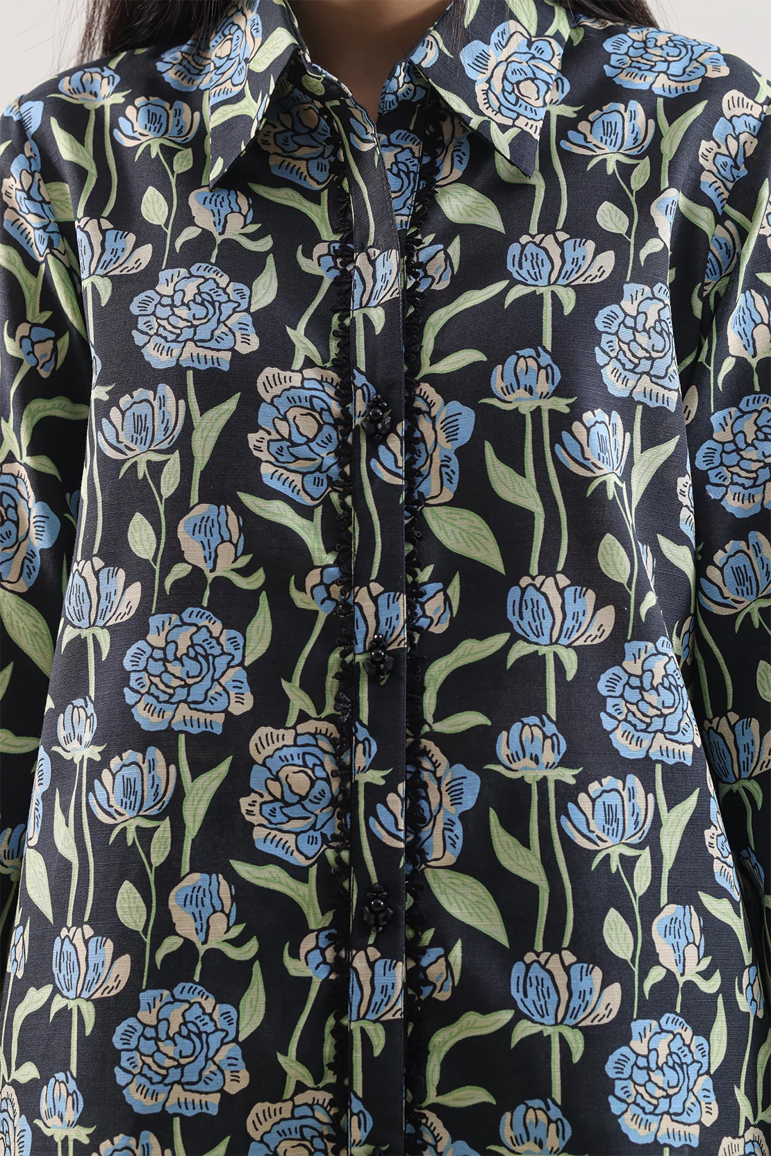Unstitched Printed Khaddar 2 Piece (Shirt/Trouser) - Image 3