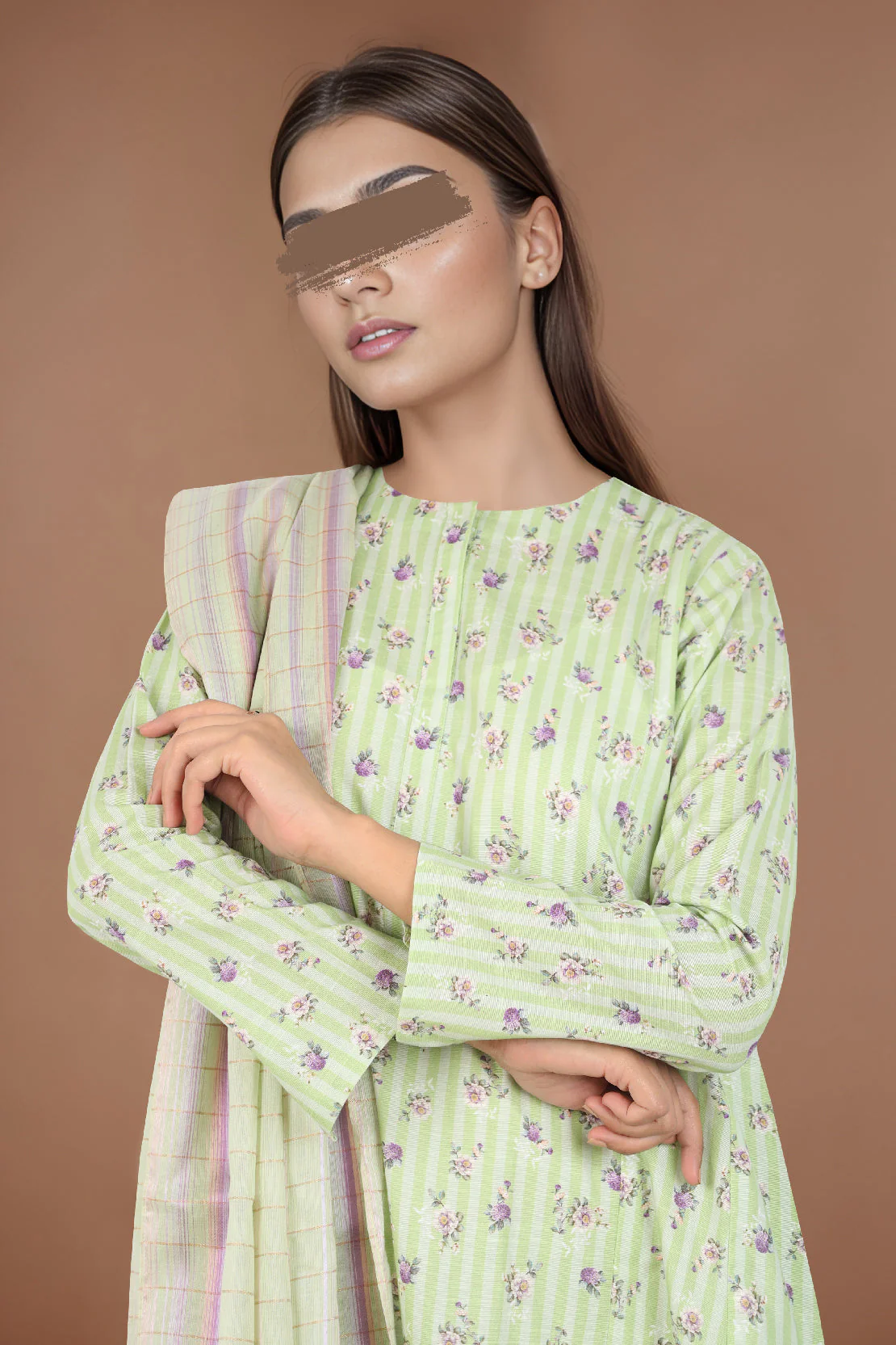 Unstitched Printed Khaddar 3 Piece - Image 3