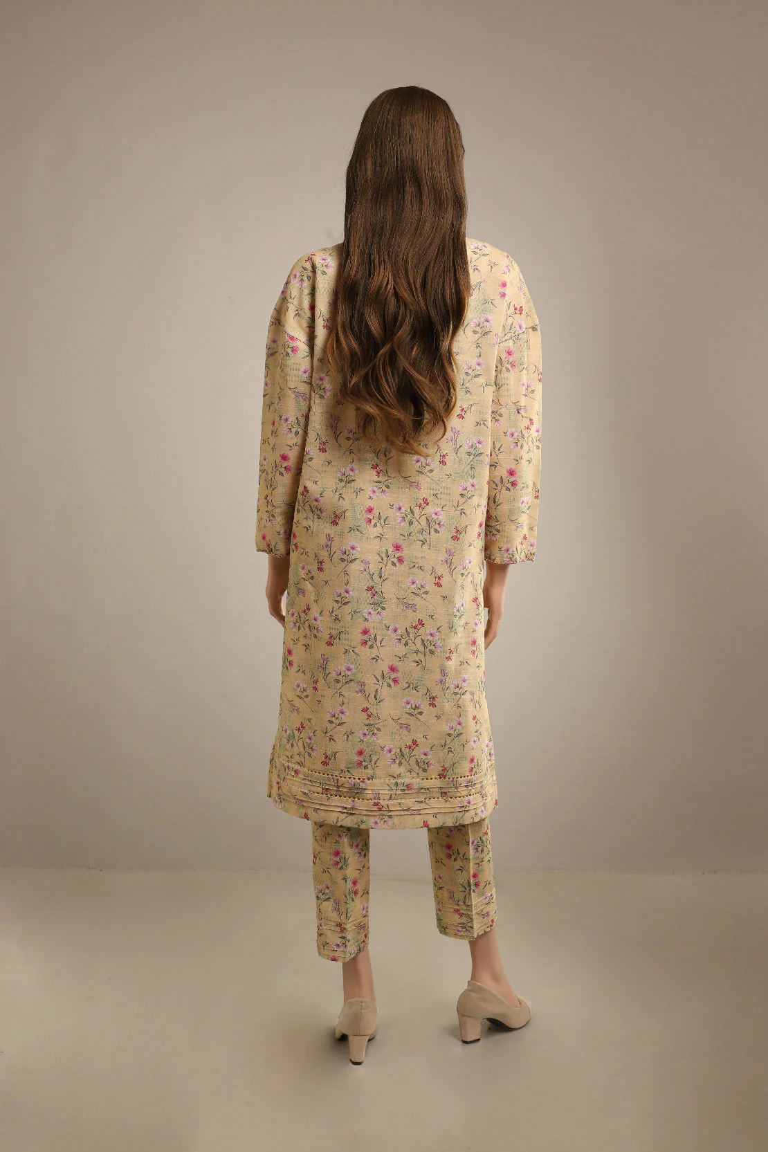 Unstitched Printed Khaddar Shirt - Image 2