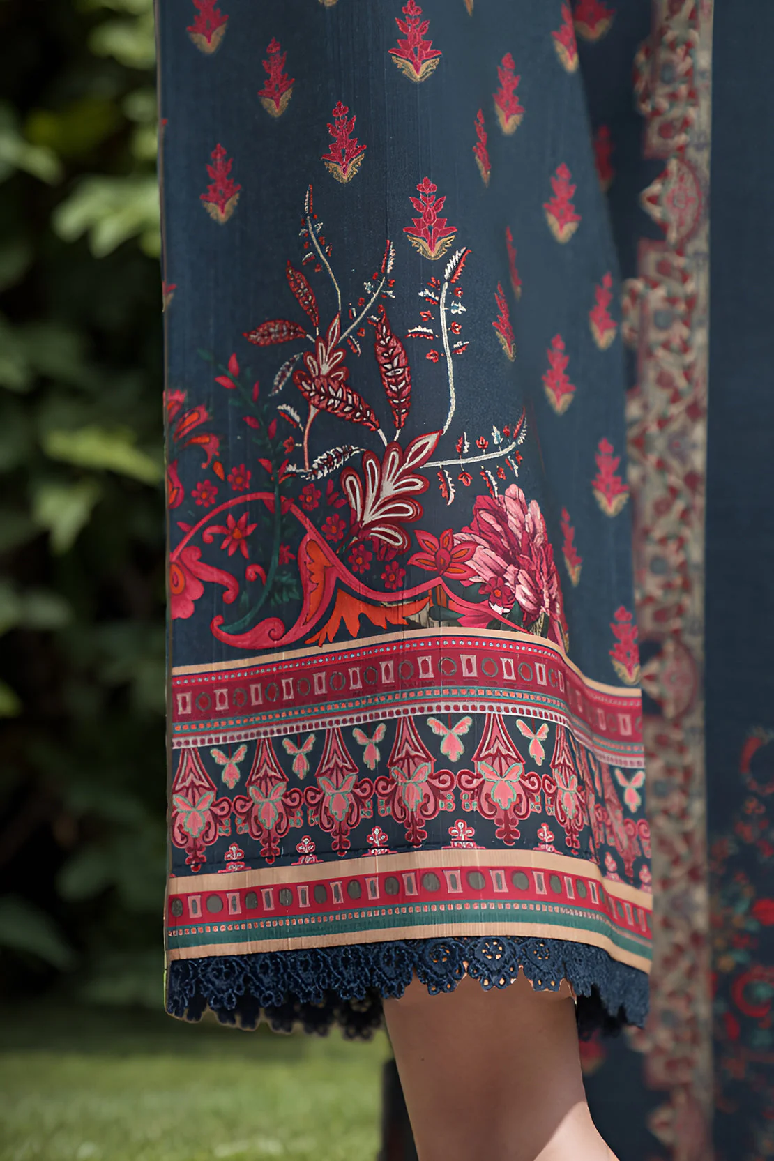 Unstitched Printed Khaddar Shirt - Image 3