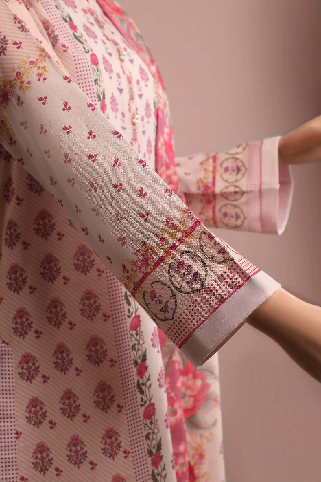 Unstitched Printed Khaddar Shirt - Image 5