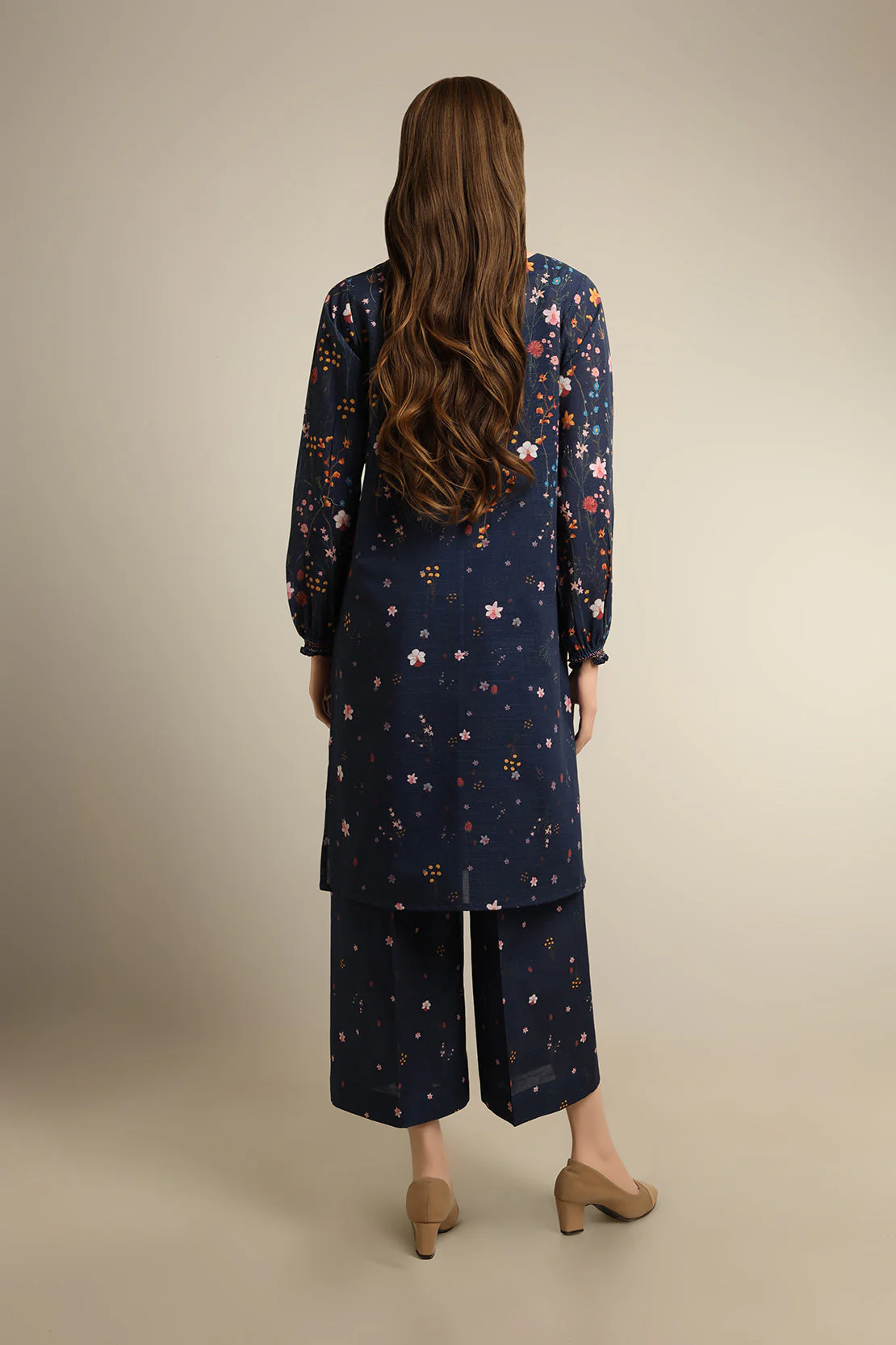 Unstitched Printed Khaddar Viscose 2 Piece (Shirt/Trouser) - Image 3