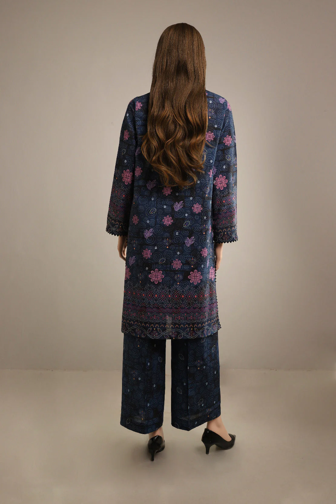 Unstitched Printed Khaddar Viscose 2 Piece (Shirt/Trouser) - Image 2