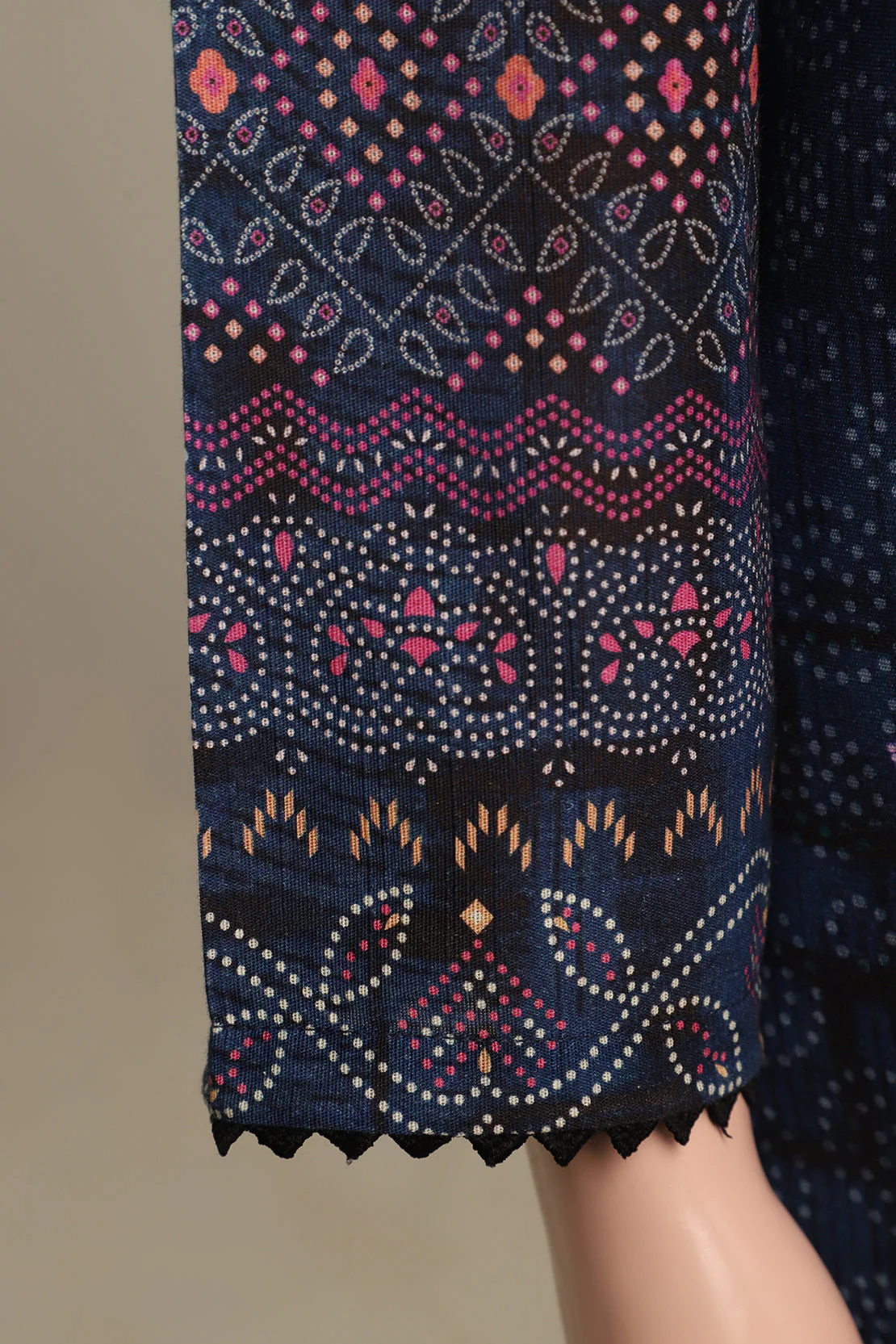 Unstitched Printed Khaddar Viscose 2 Piece (Shirt/Trouser) - Image 4