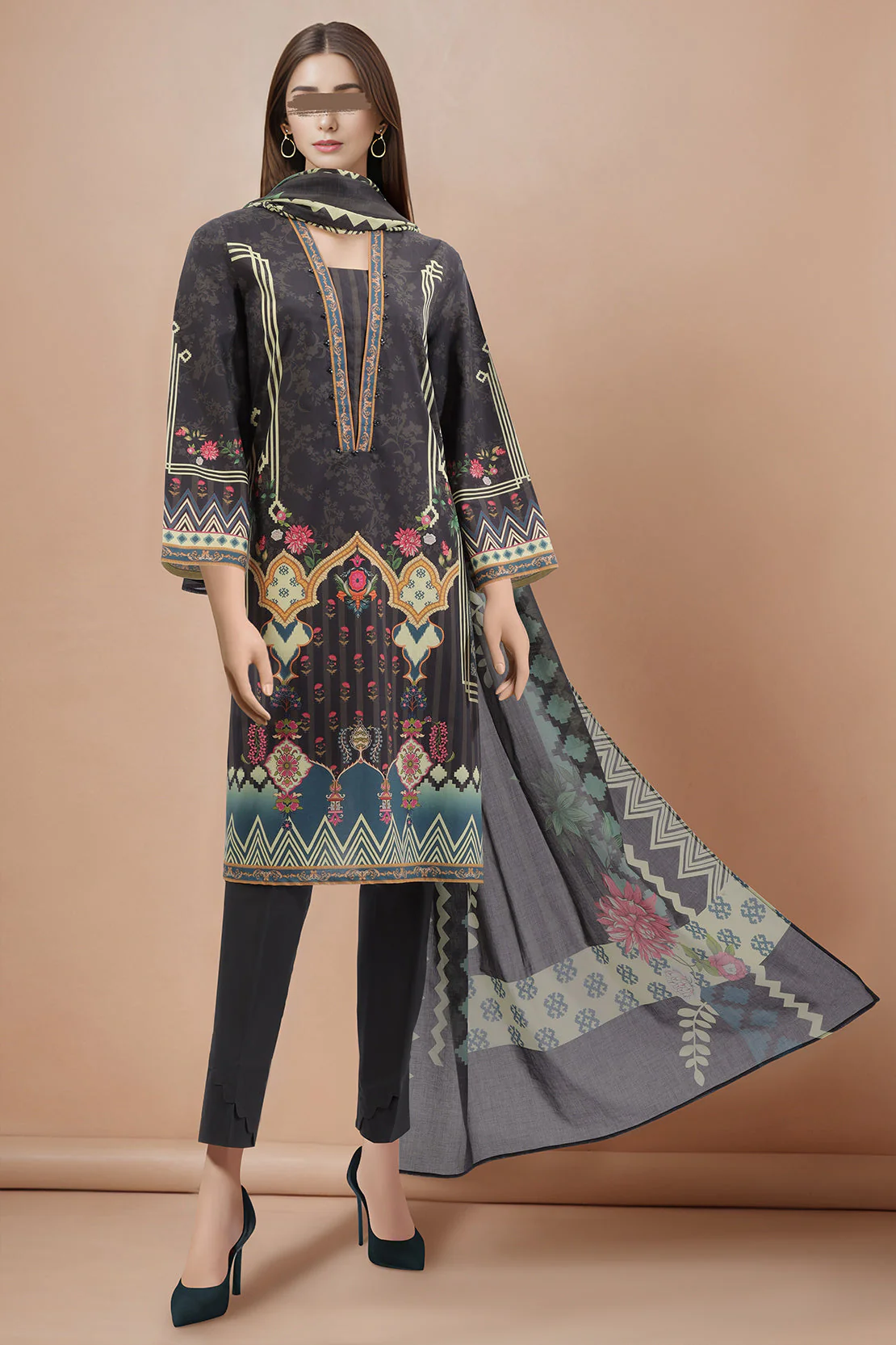 Unstitched Printed Lawn 2 Piece (Shirt/Dupatta)