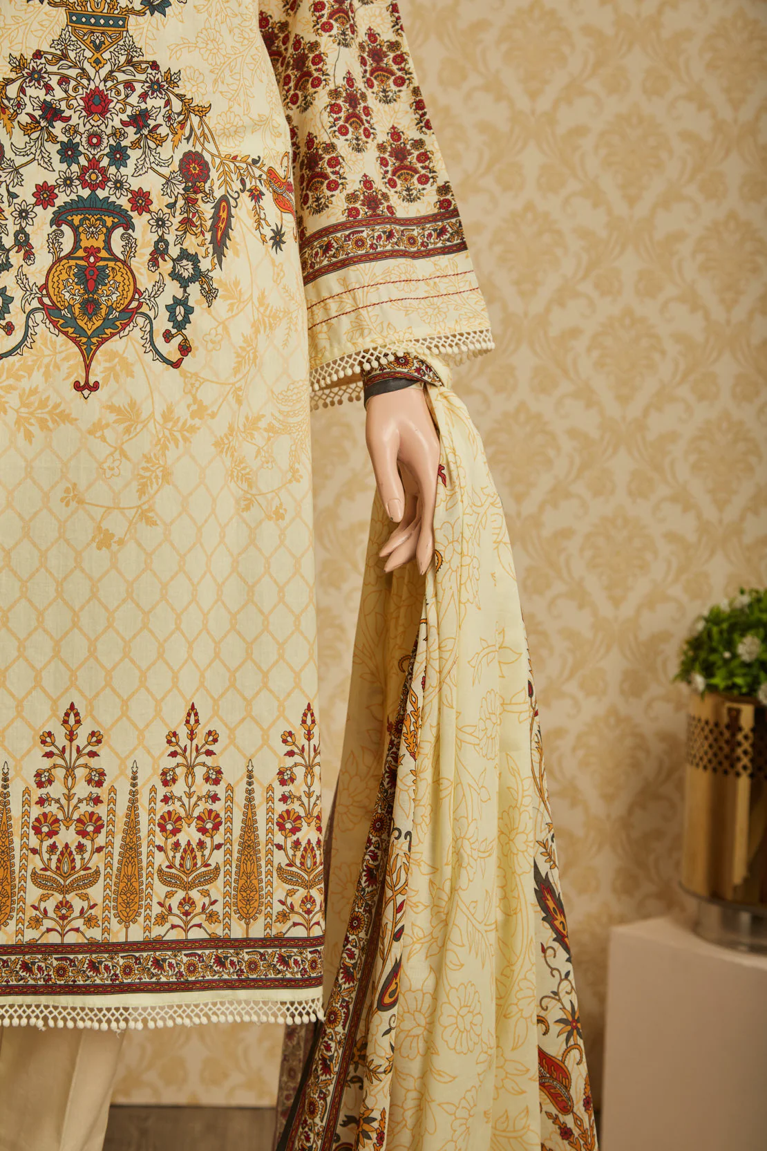 Unstitched Printed Lawn 2 Piece (Shirt/Dupatta) - Image 4