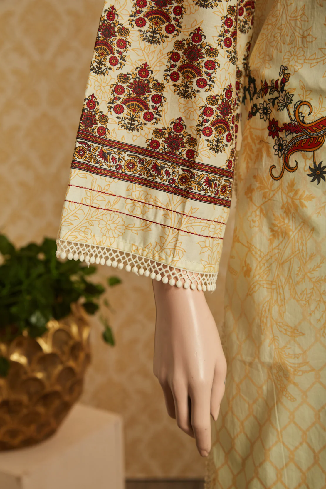 Unstitched Printed Lawn 2 Piece (Shirt/Dupatta) - Image 5
