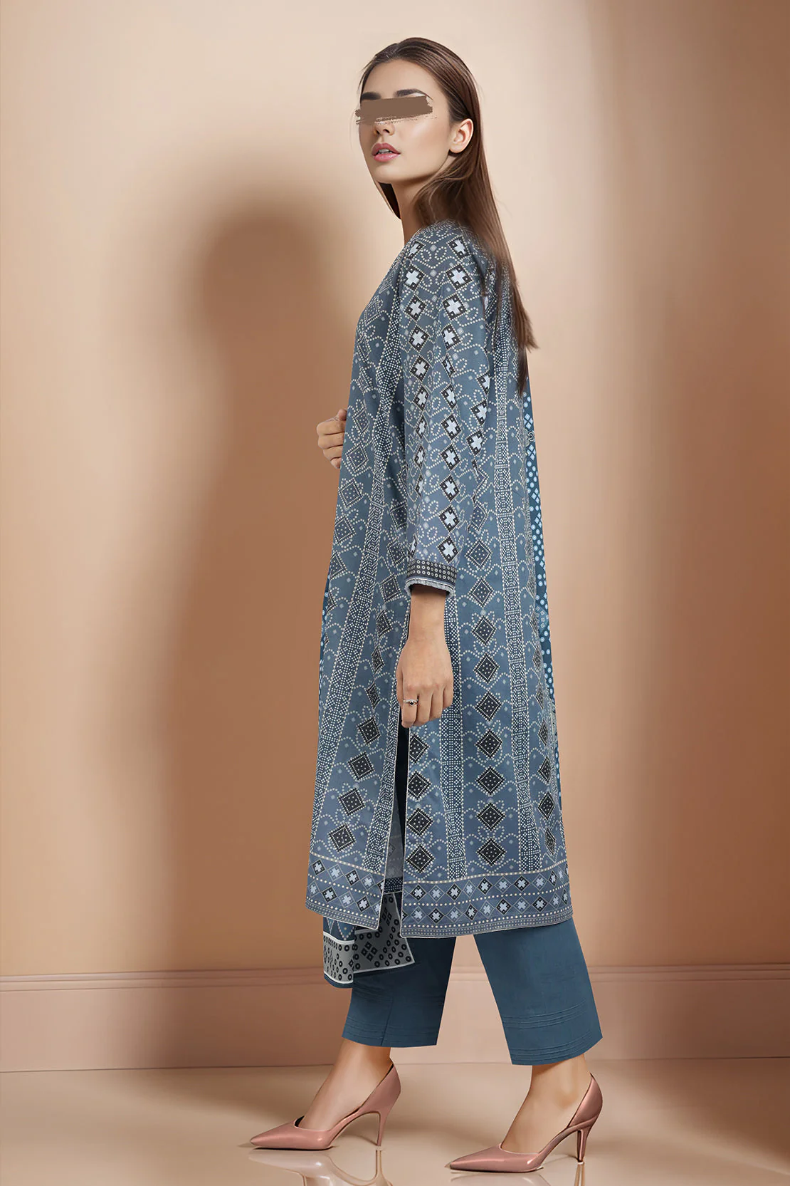 Unstitched Printed Lawn 2 Piece (Shirt/Dupatta) - Image 3
