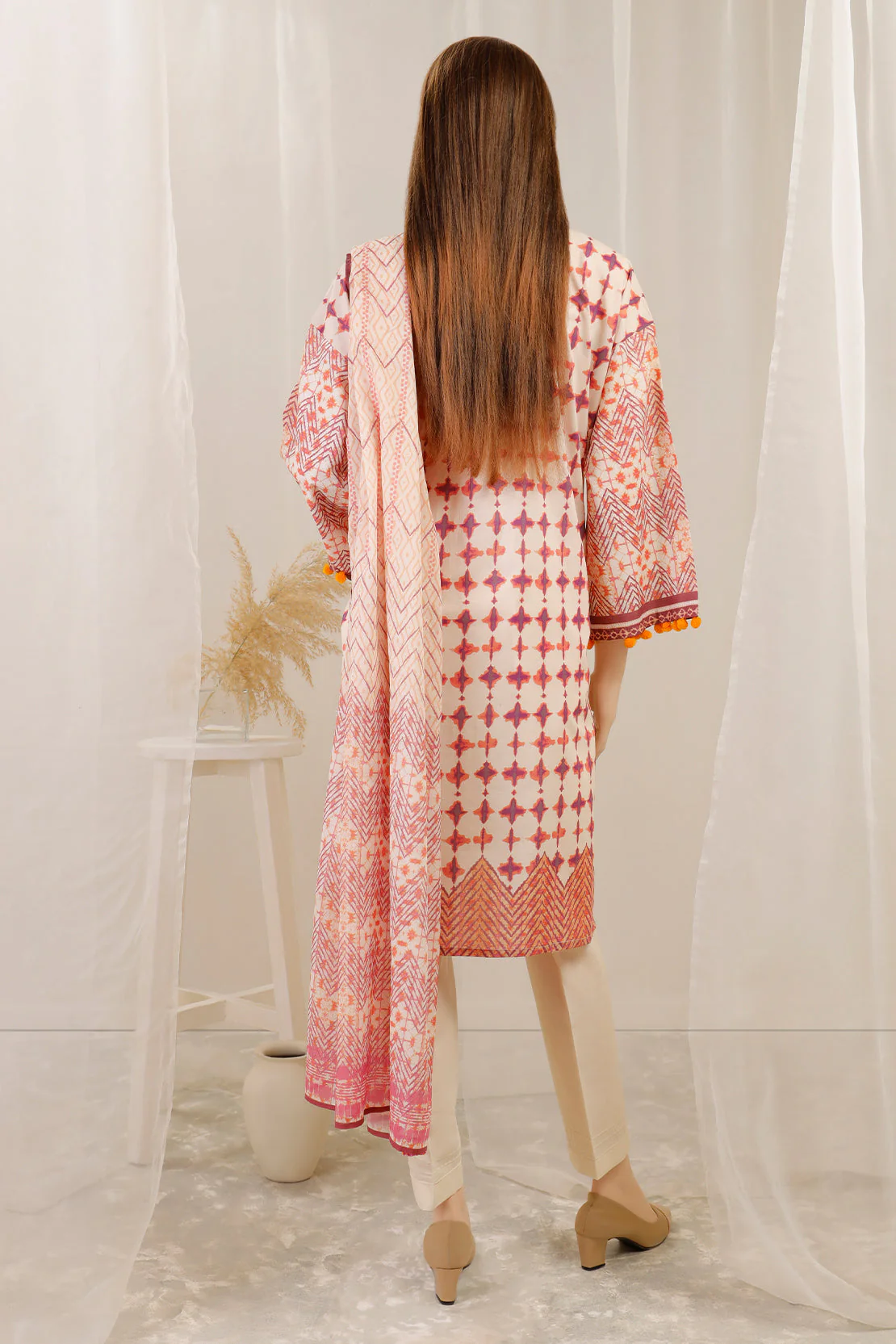 Unstitched Printed Lawn 2 Piece (Shirt/Dupatta) - Image 2